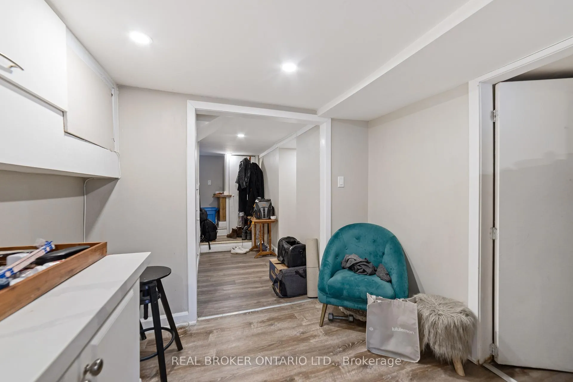 Photo 6 of 29 Gibson Avenue, Hamilton, Gibson — HOMEH