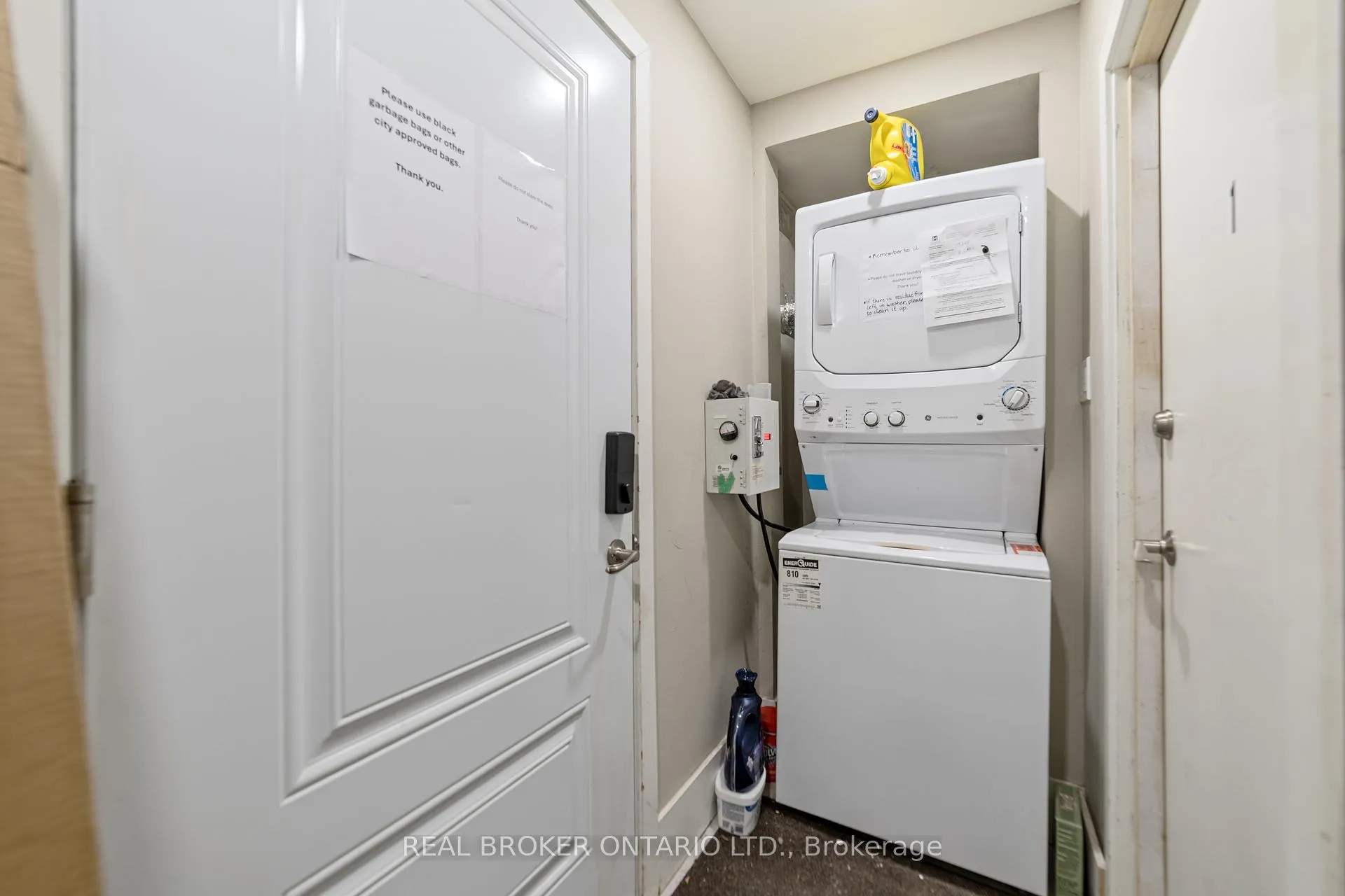 Photo 7 of 29 Gibson Avenue, Hamilton, Gibson — HOMEH