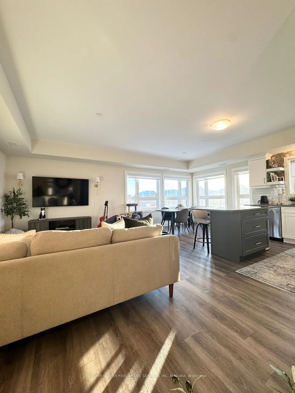 Photo 8 of Unit 211, 118 Summersides Boulevard, Pelham, Fonthill — HOMEH