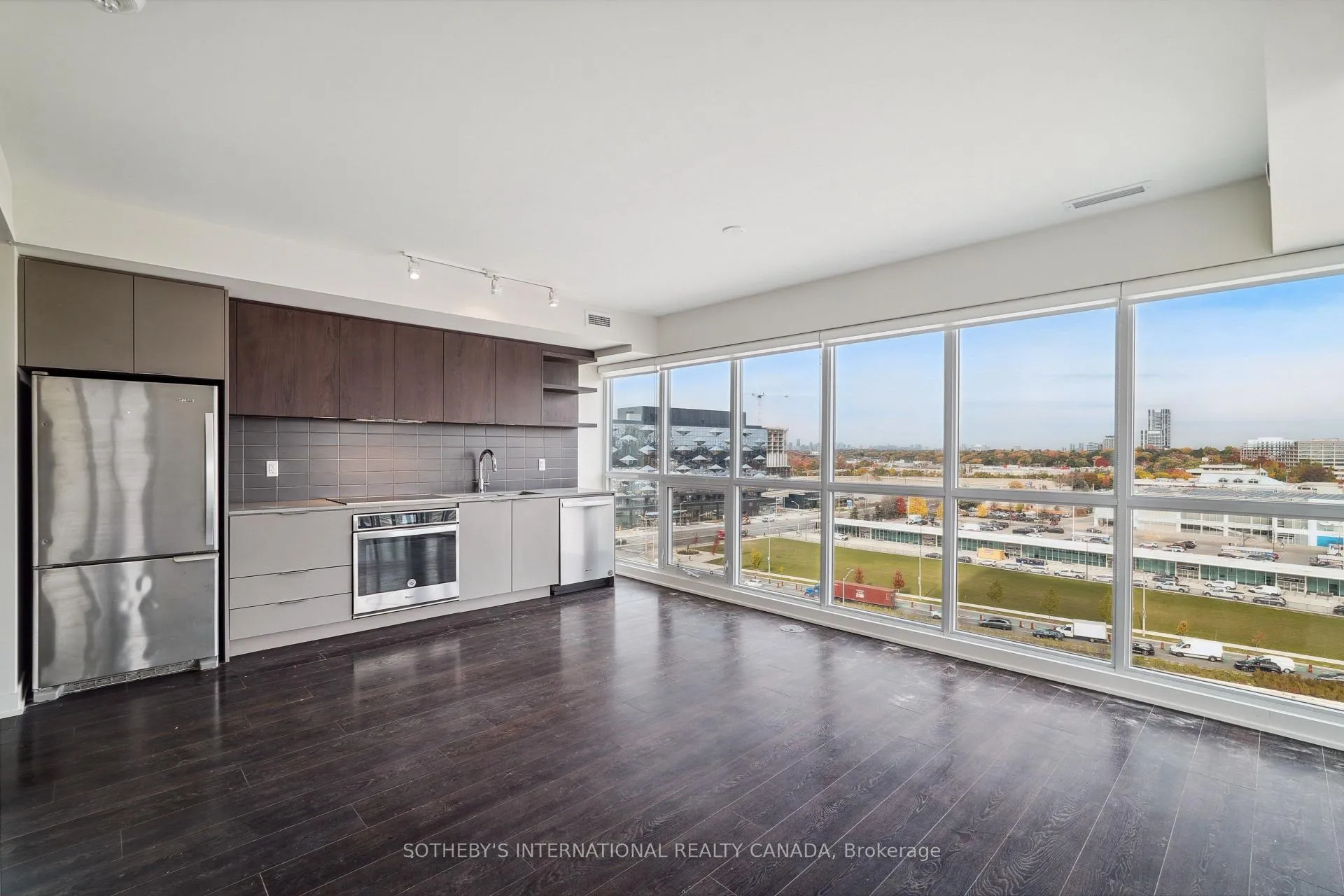 Photo 10 of Unit 1104, 6 Sonic Way N, Toronto, Flemingdon Park — HOMEH