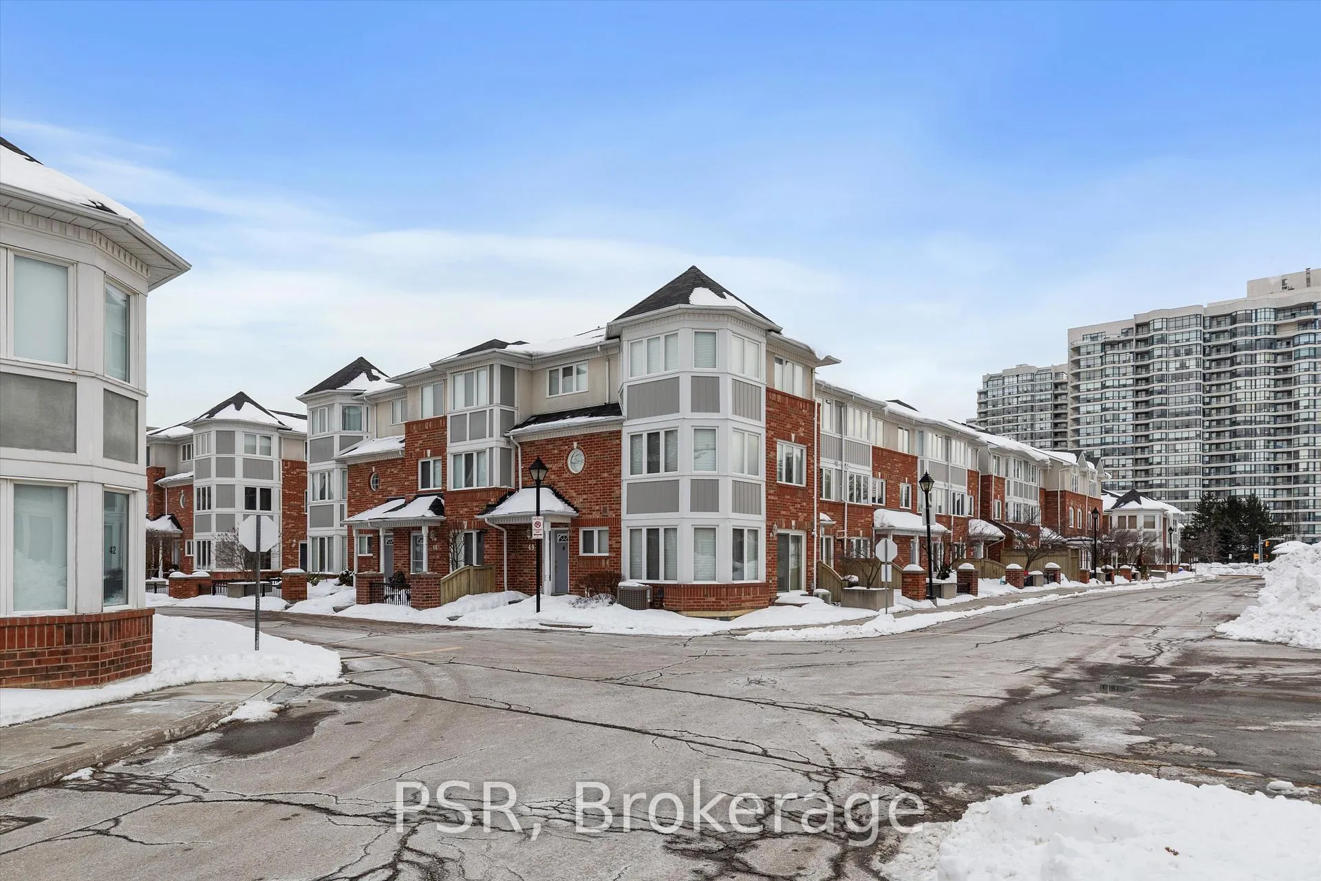 Photo 2 of Unit 103, 7378 Yonge Street, Vaughan, Crestwood-Springfarm-Yorkhill — HOMEH