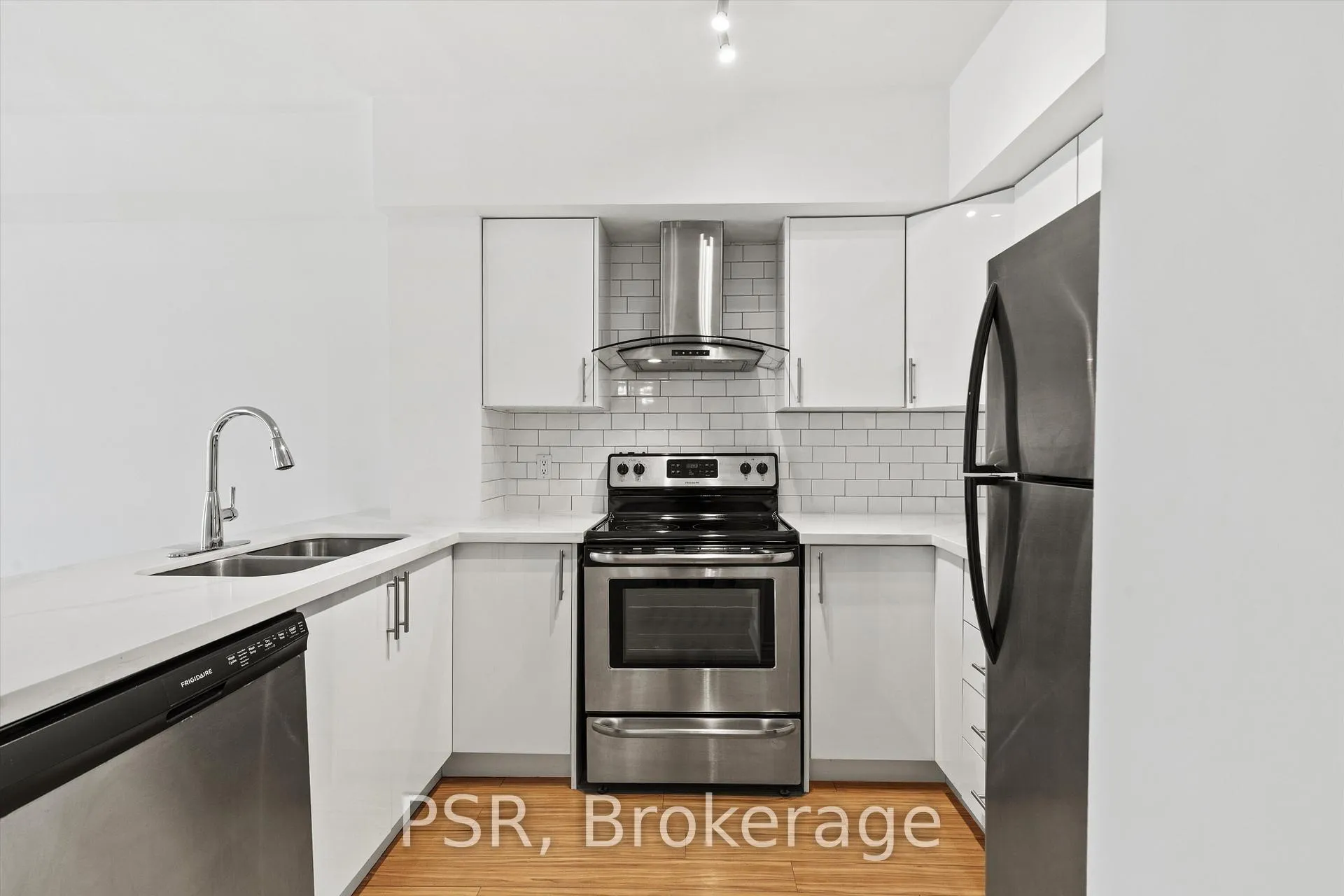 Photo 9 of Unit 103, 7378 Yonge Street, Vaughan, Crestwood-Springfarm-Yorkhill — HOMEH