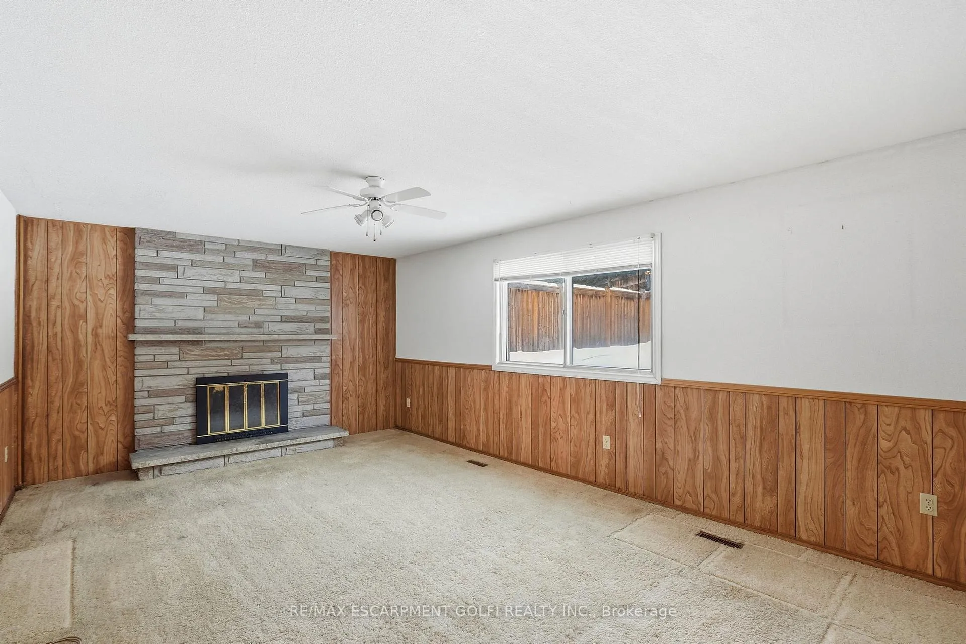 Photo 6 of 81 Highland Park Drive, Hamilton, Dundas — HOMEH