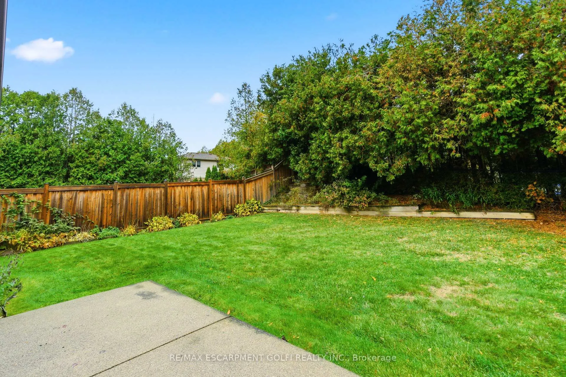 Photo 33 of 81 Highland Park Drive, Hamilton, Dundas — HOMEH