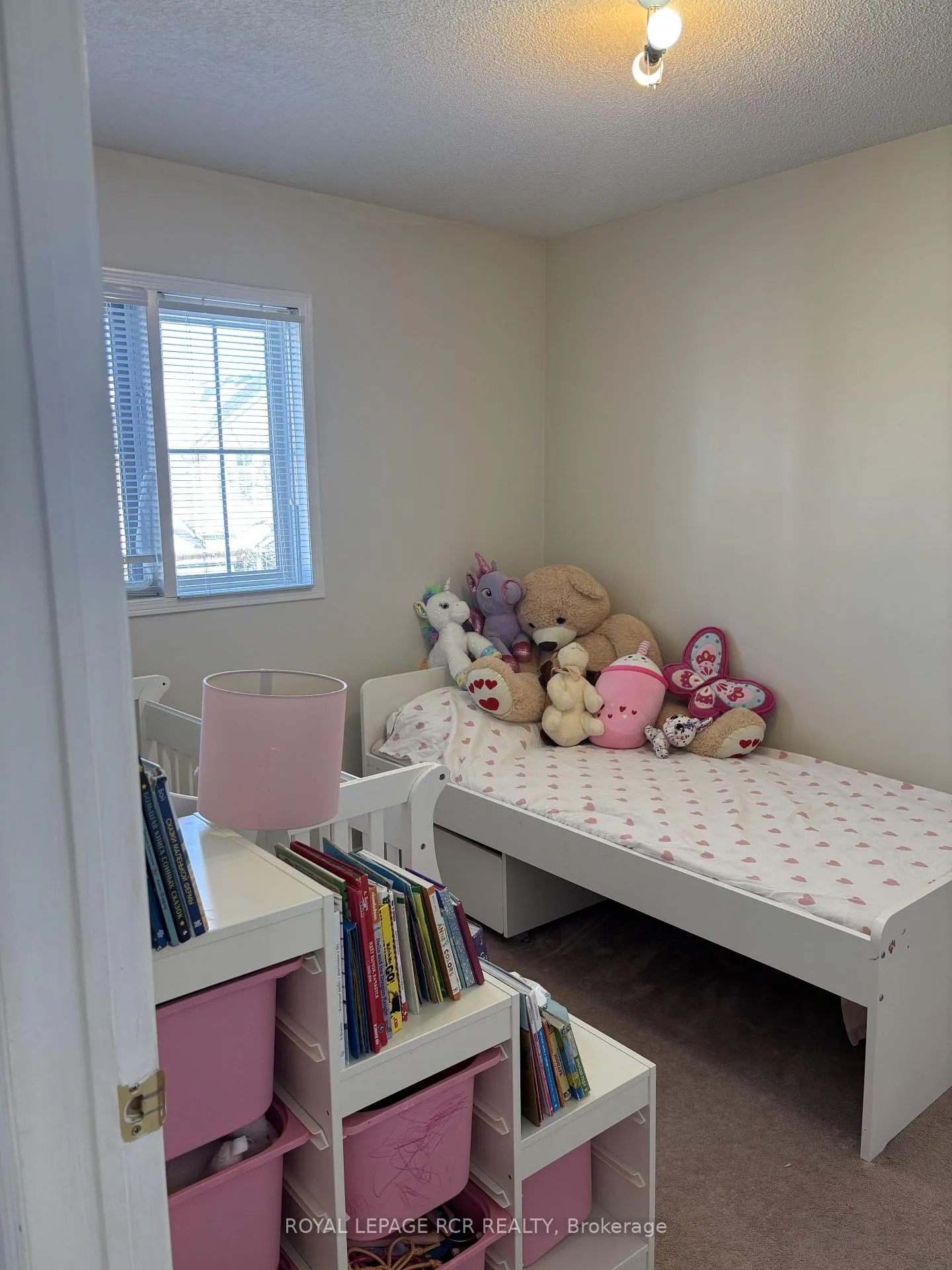 Photo 20 of 39 Tania Crescent, Vaughan, Maple — HOMEH