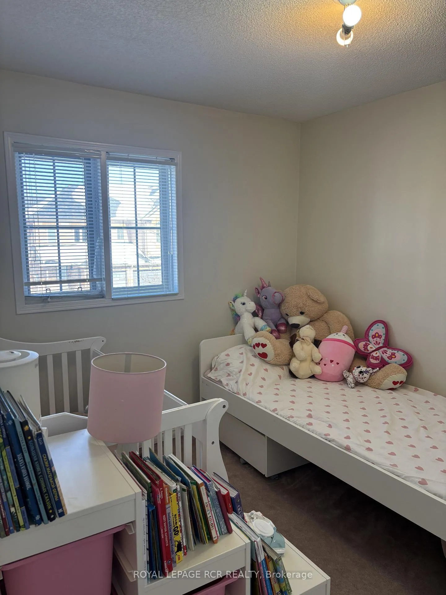 Photo 21 of 39 Tania Crescent, Vaughan, Maple — HOMEH