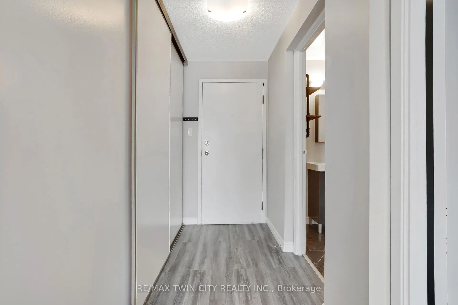 Photo 6 of Unit 208, 270 Eiwo Court, Waterloo — HOMEH