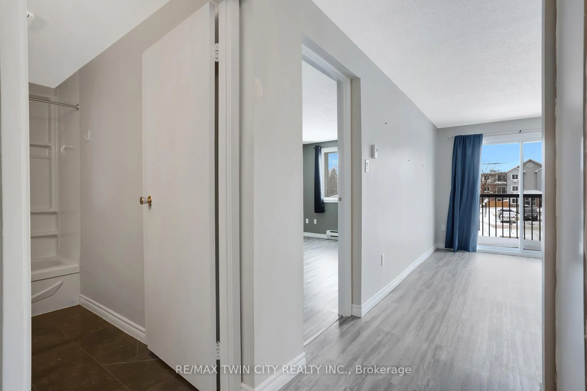 Photo 8 of Unit 208, 270 Eiwo Court, Waterloo — HOMEH