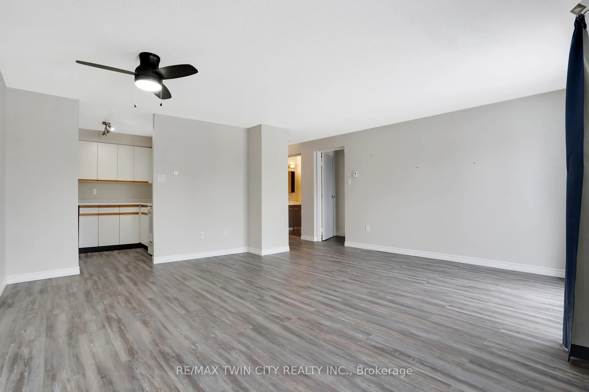 Photo 14 of Unit 208, 270 Eiwo Court, Waterloo — HOMEH