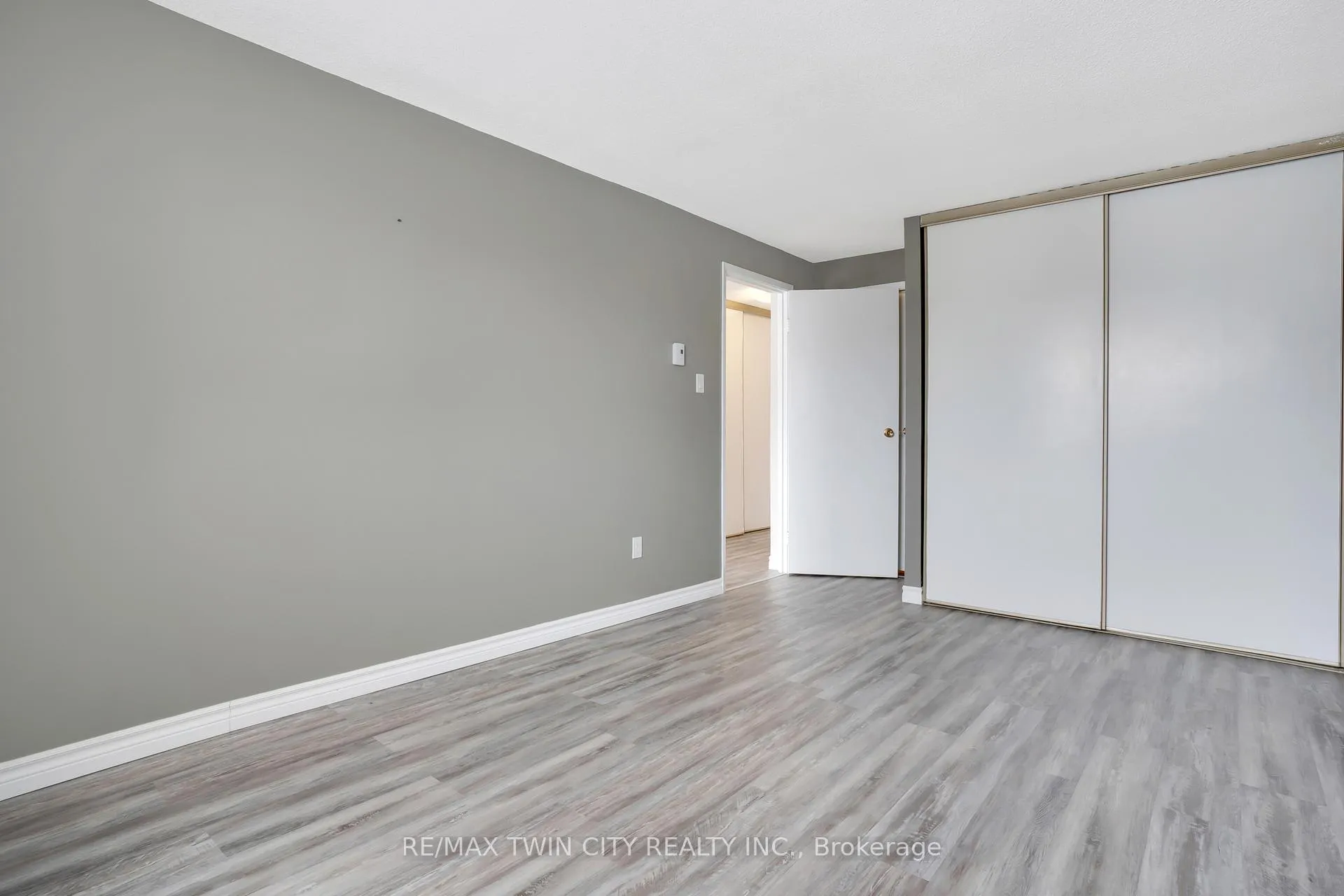 Photo 20 of Unit 208, 270 Eiwo Court, Waterloo — HOMEH