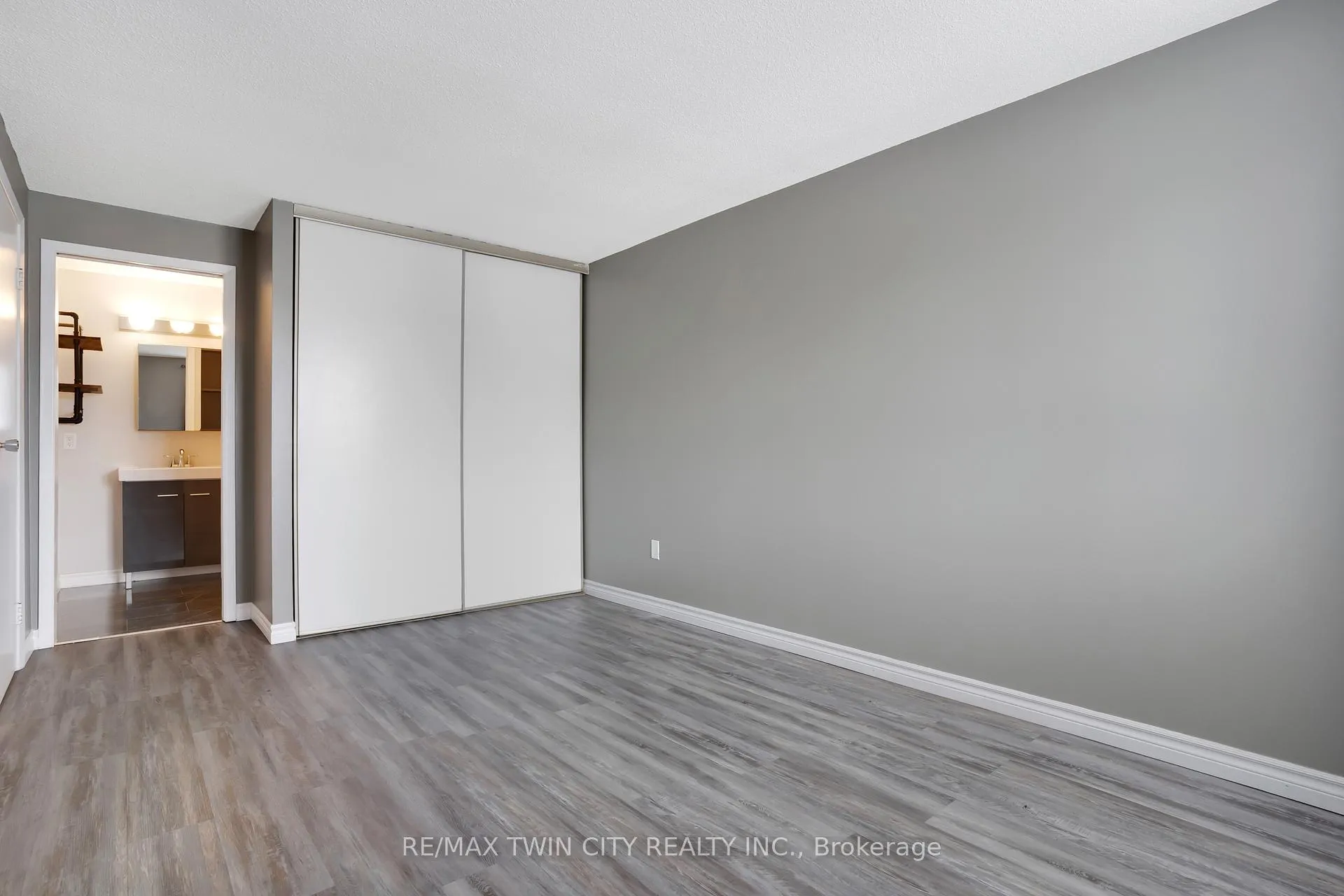 Photo 21 of Unit 208, 270 Eiwo Court, Waterloo — HOMEH