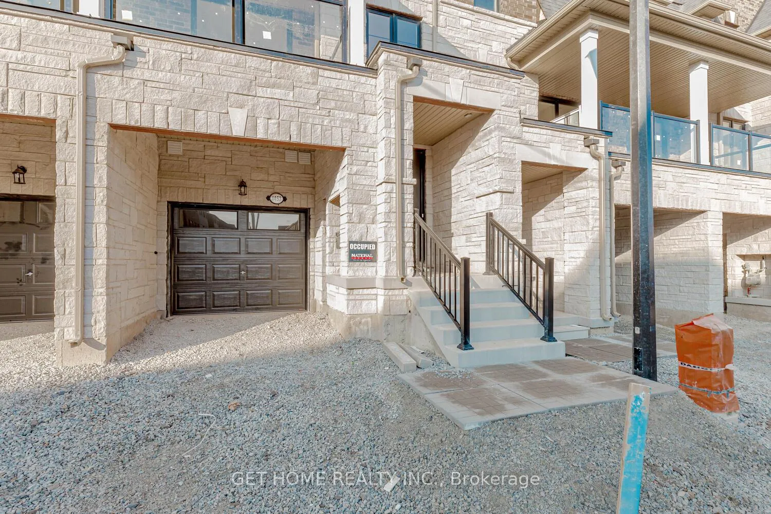 Photo 2 of 1453 National Common, Burlington, Tyandaga — HOMEH