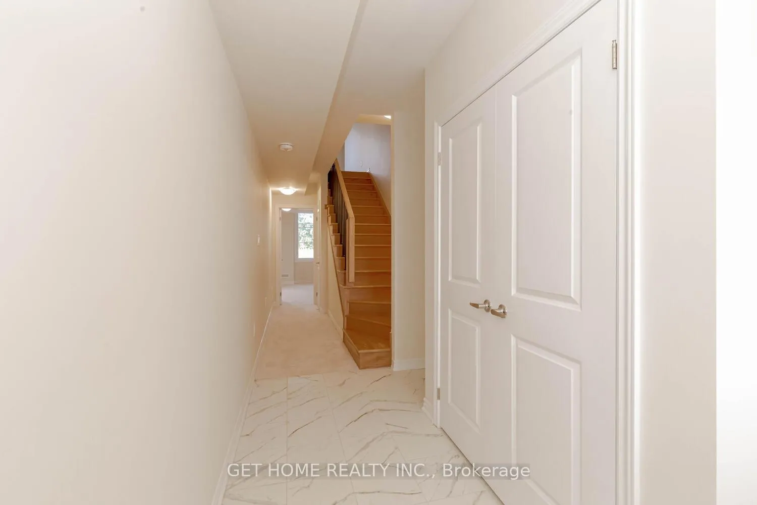 Photo 6 of 1453 National Common, Burlington, Tyandaga — HOMEH
