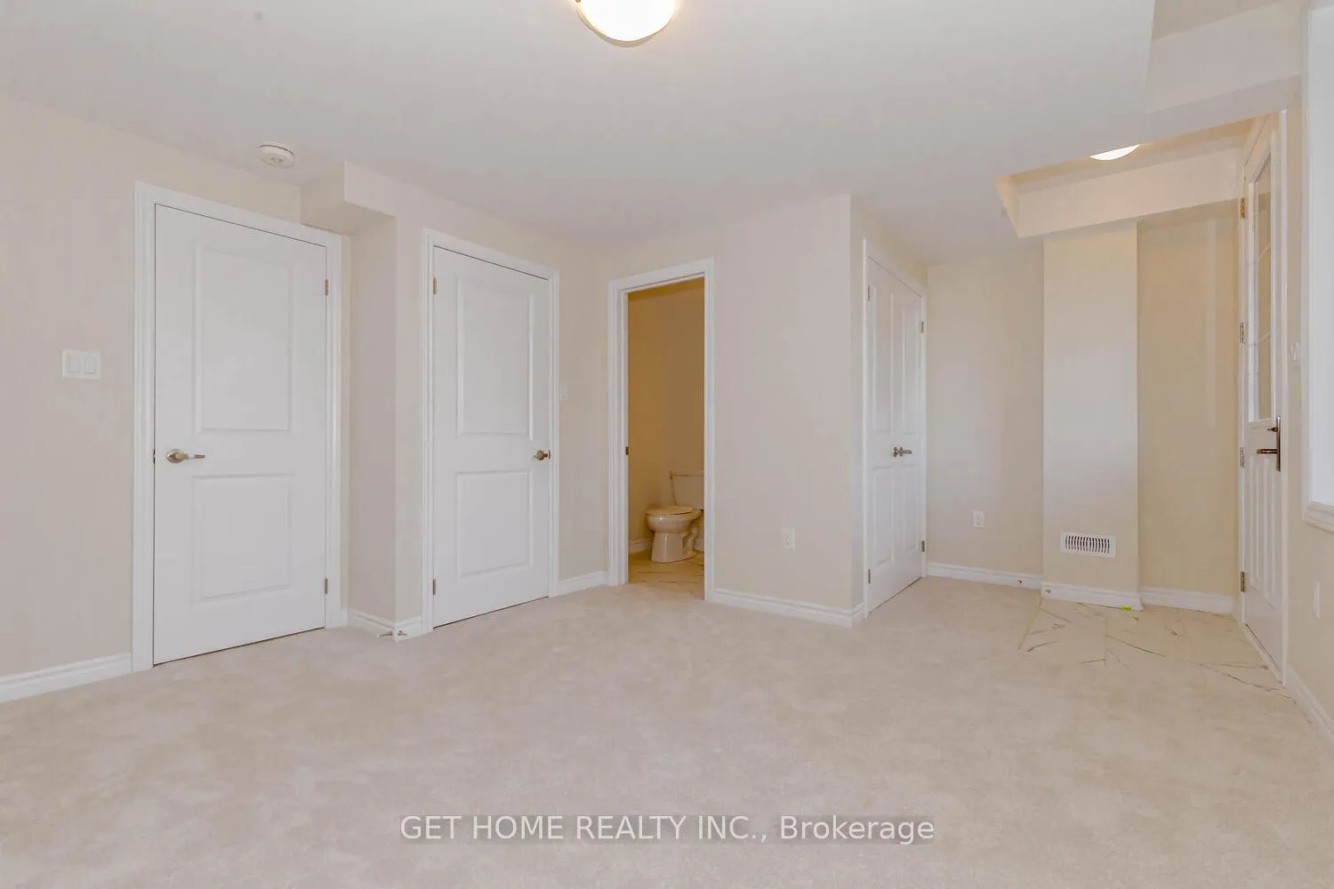 Photo 10 of 1453 National Common, Burlington, Tyandaga — HOMEH