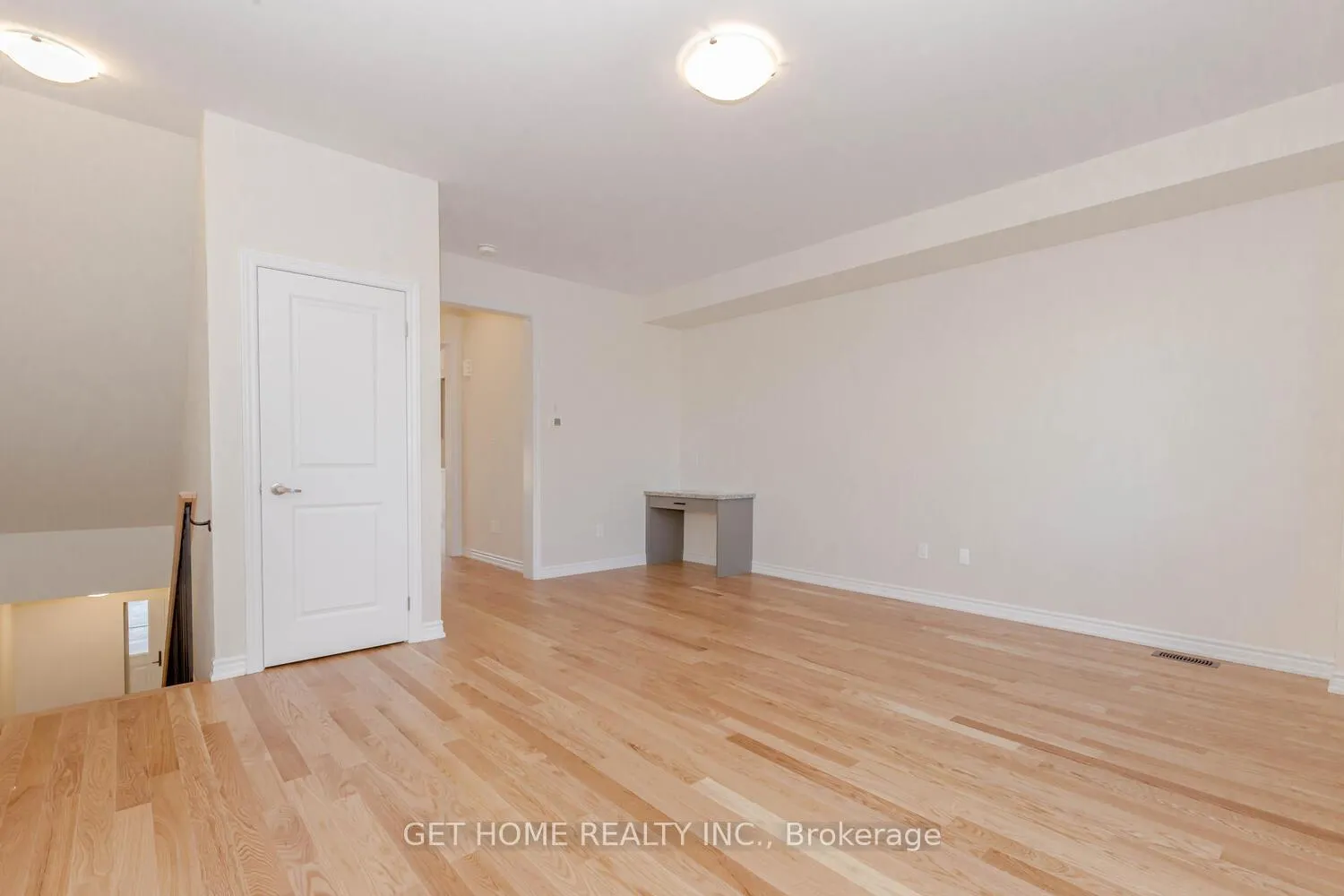 Photo 16 of 1453 National Common, Burlington, Tyandaga — HOMEH