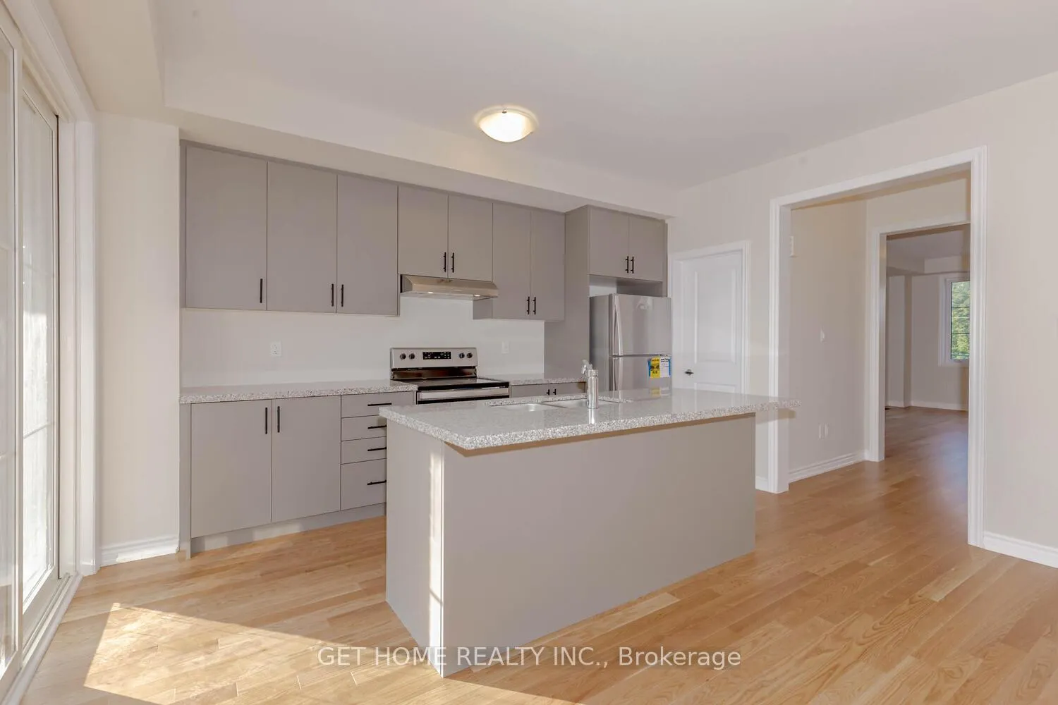 Photo 20 of 1453 National Common, Burlington, Tyandaga — HOMEH