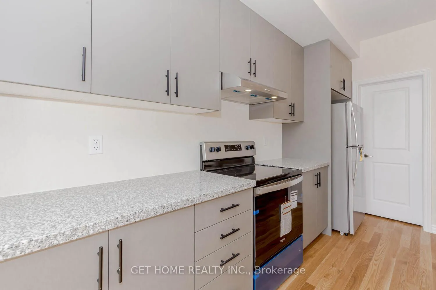 Photo 21 of 1453 National Common, Burlington, Tyandaga — HOMEH