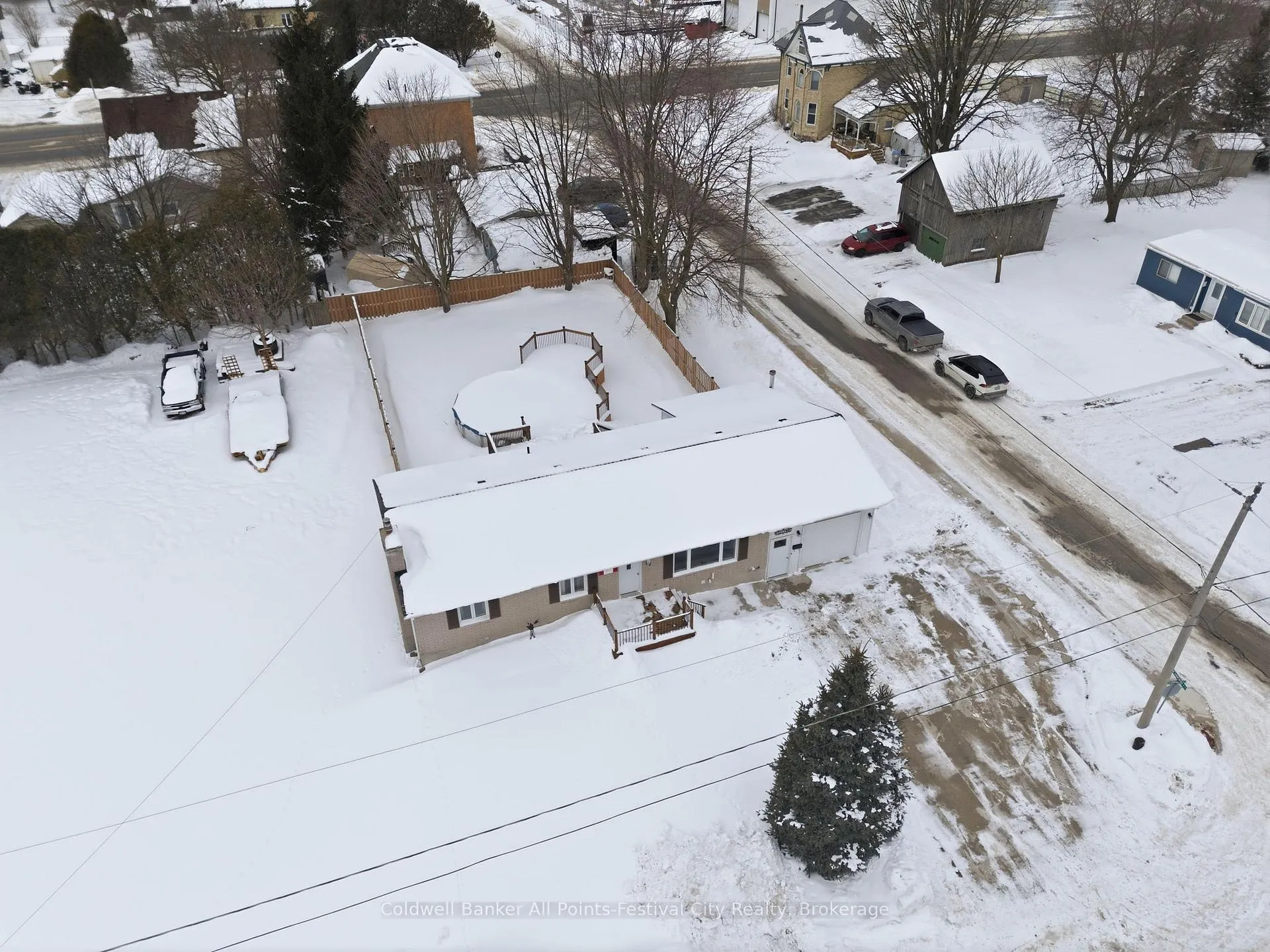 Photo 4 of 72 Lorne Avenue, Bluewater, Hensall — HOMEH