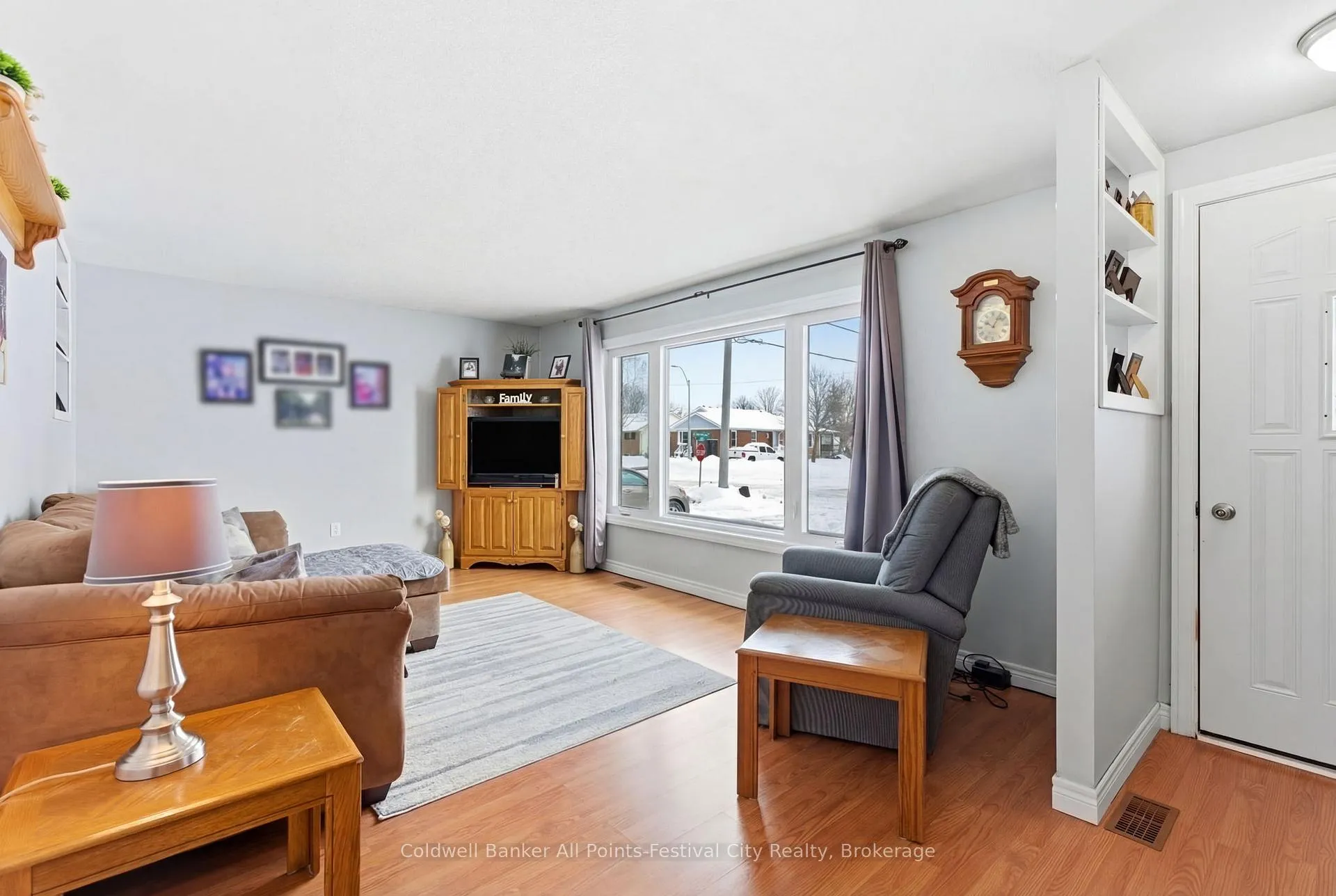 Photo 9 of 72 Lorne Avenue, Bluewater, Hensall — HOMEH