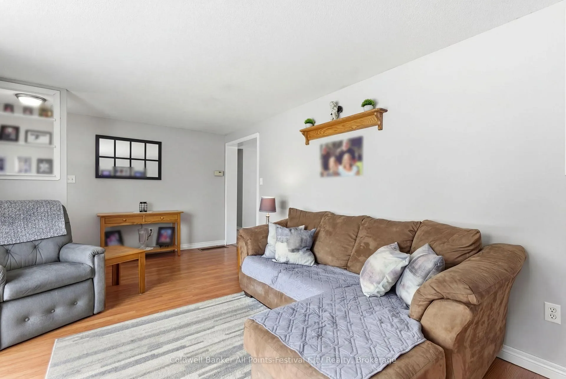 Photo 12 of 72 Lorne Avenue, Bluewater, Hensall — HOMEH