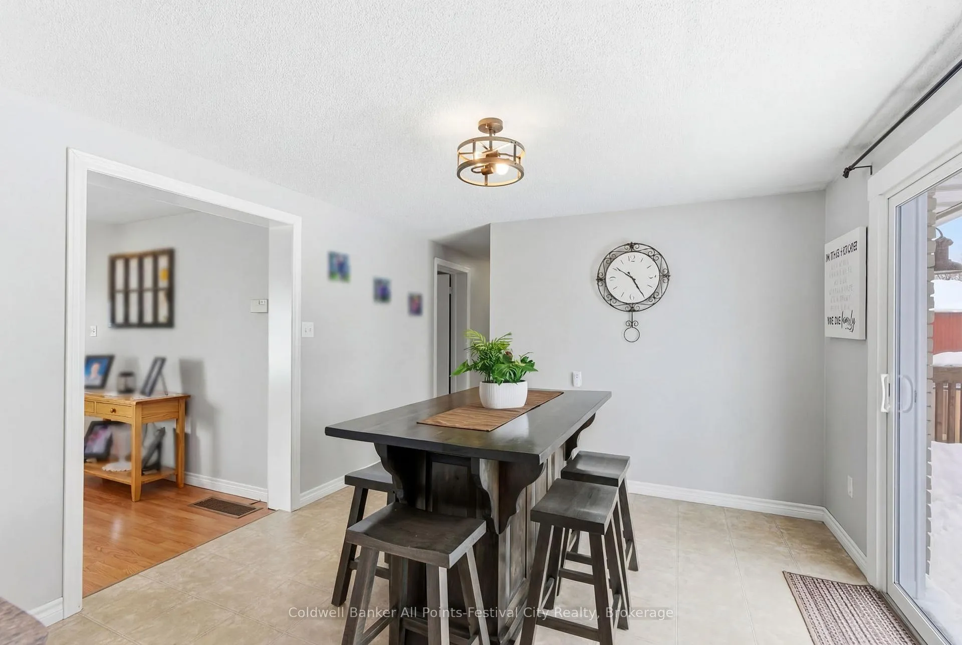 Photo 15 of 72 Lorne Avenue, Bluewater, Hensall — HOMEH
