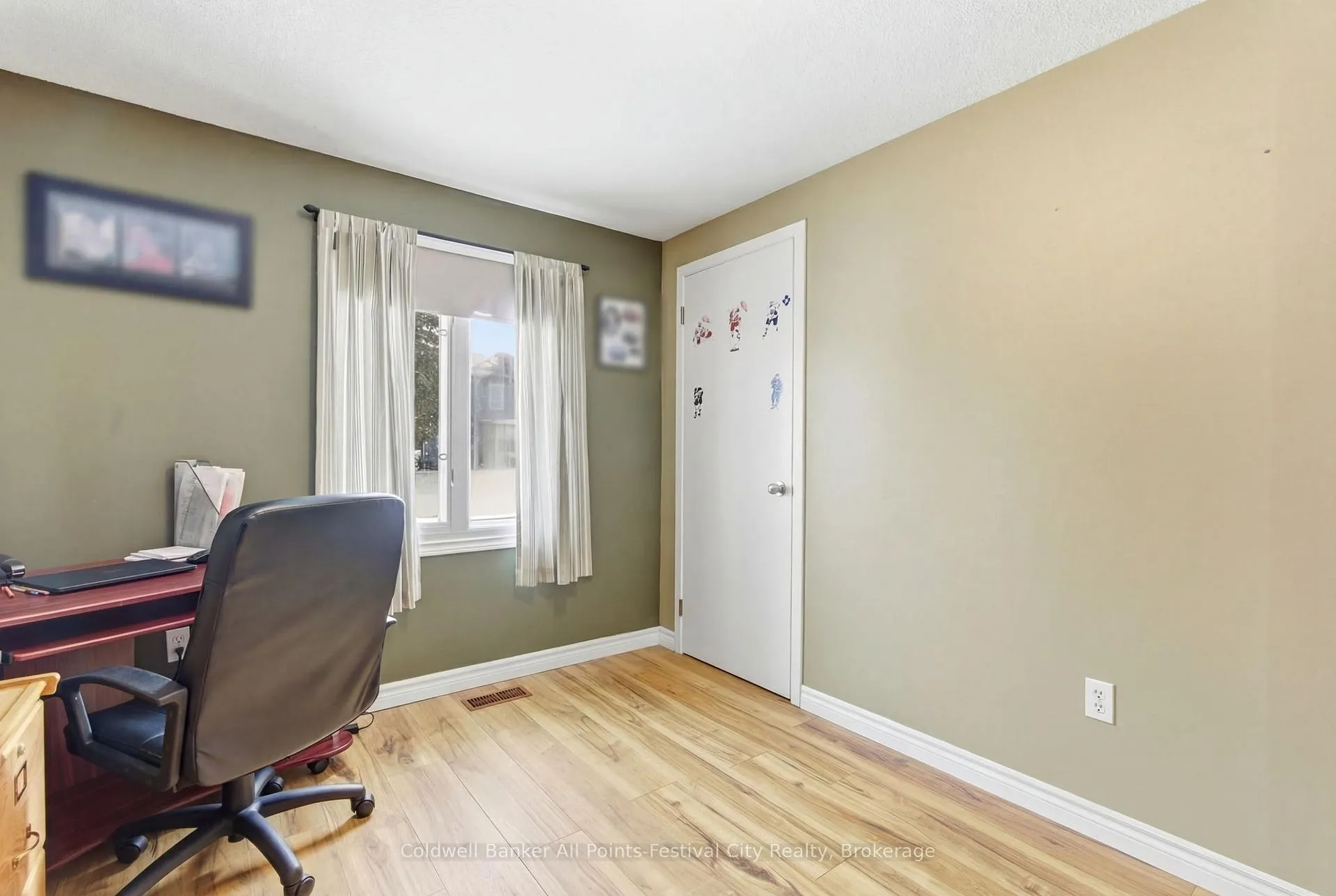 Photo 22 of 72 Lorne Avenue, Bluewater, Hensall — HOMEH