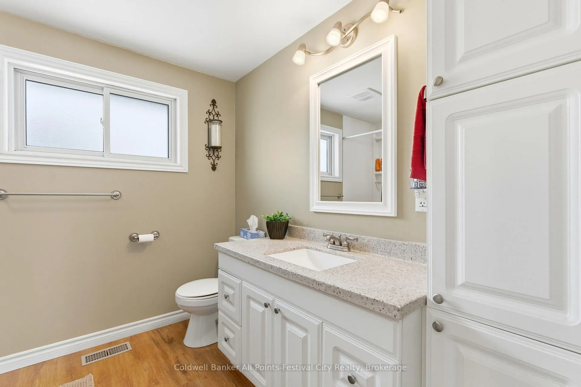 Photo 28 of 72 Lorne Avenue, Bluewater, Hensall — HOMEH