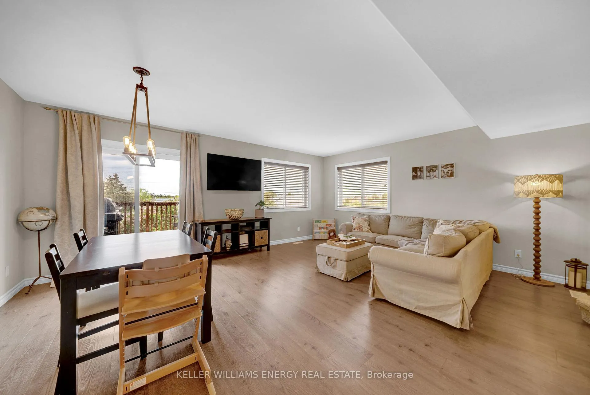 Photo 13 of 73 Mountain Ash Drive, Belleville, Thurlow Ward — HOMEH