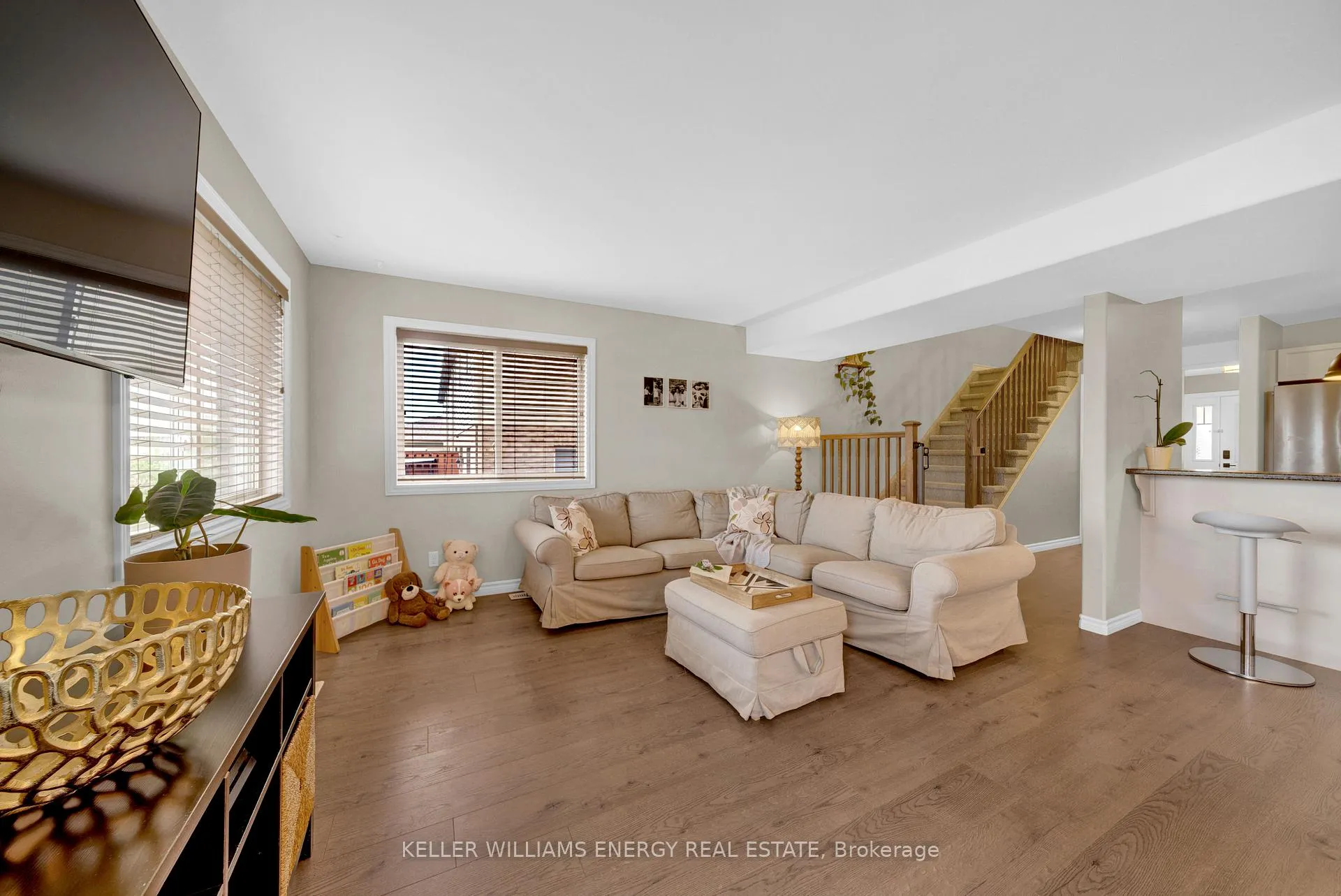 Photo 14 of 73 Mountain Ash Drive, Belleville, Thurlow Ward — HOMEH