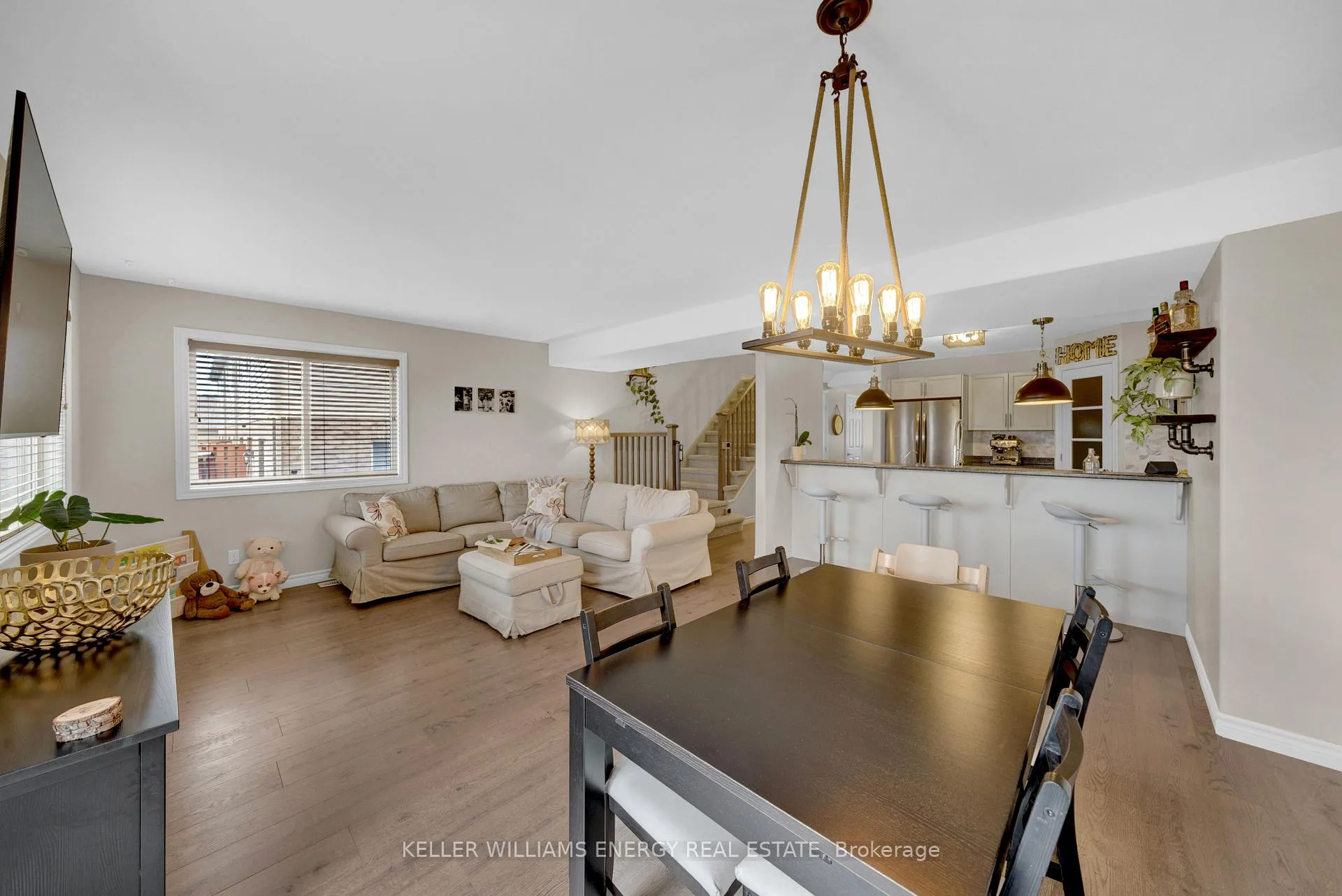 Photo 15 of 73 Mountain Ash Drive, Belleville, Thurlow Ward — HOMEH