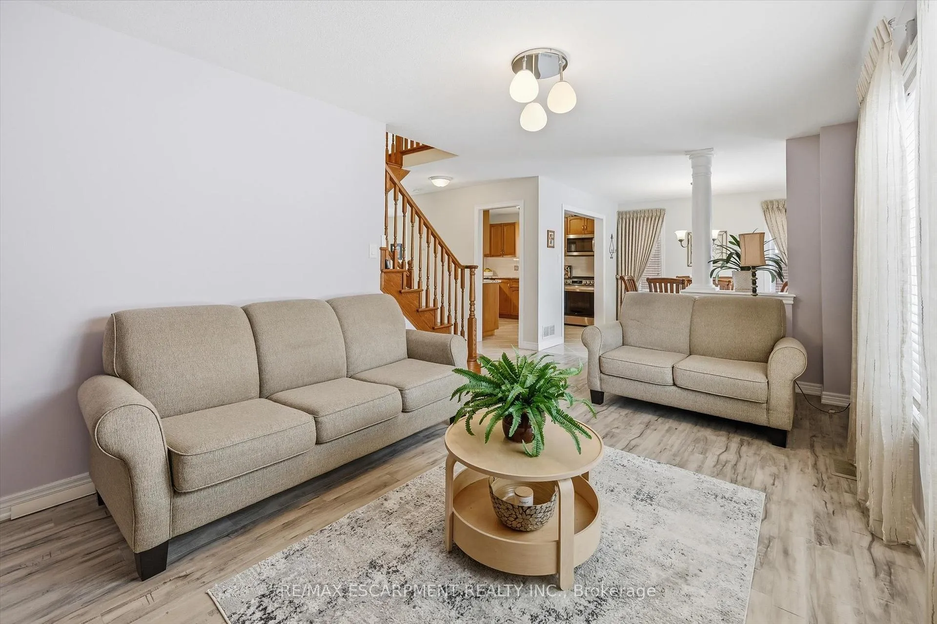 Photo 5 of 41 Tanglewood Drive, Hamilton, Binbrook — HOMEH