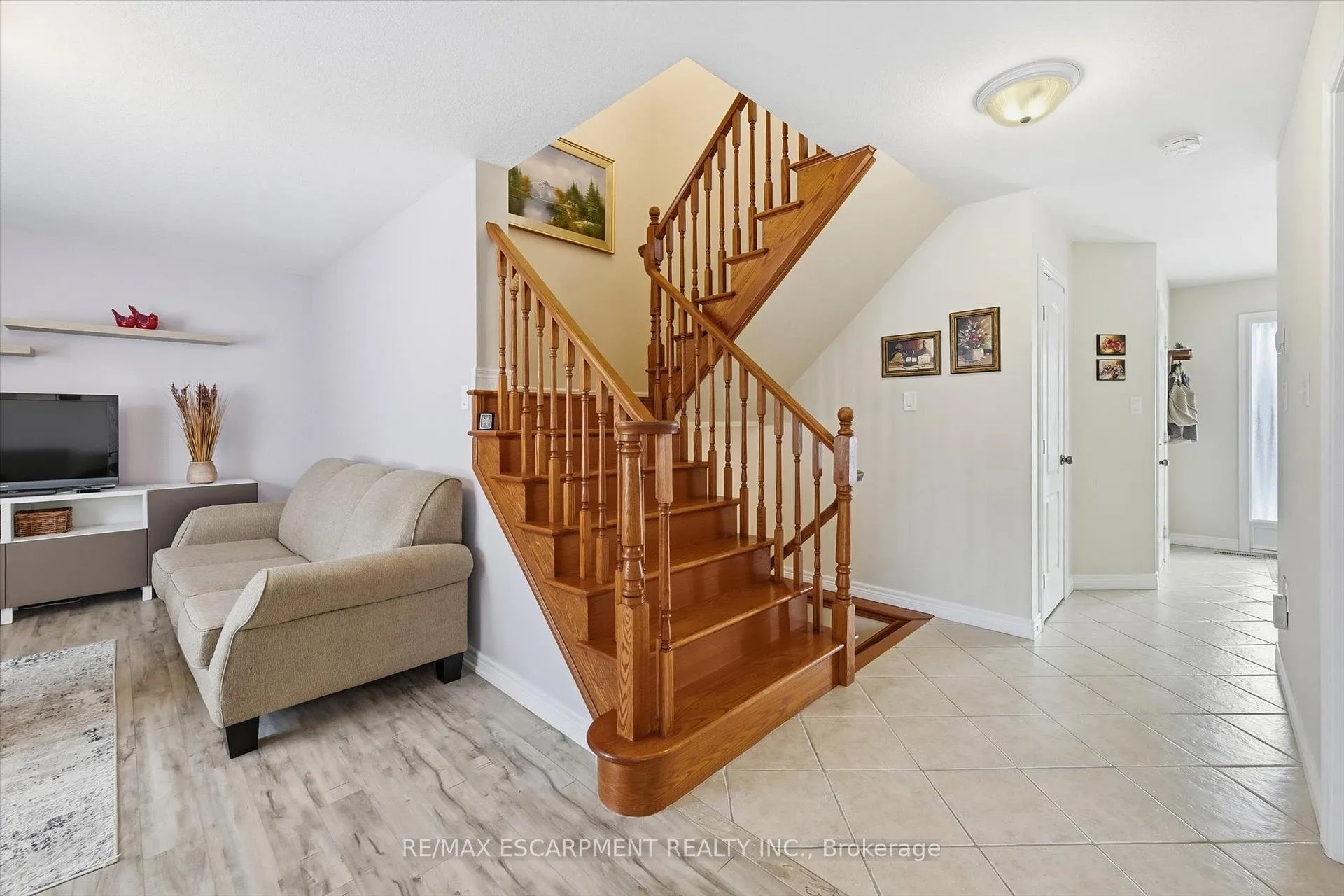 Photo 15 of 41 Tanglewood Drive, Hamilton, Binbrook — HOMEH