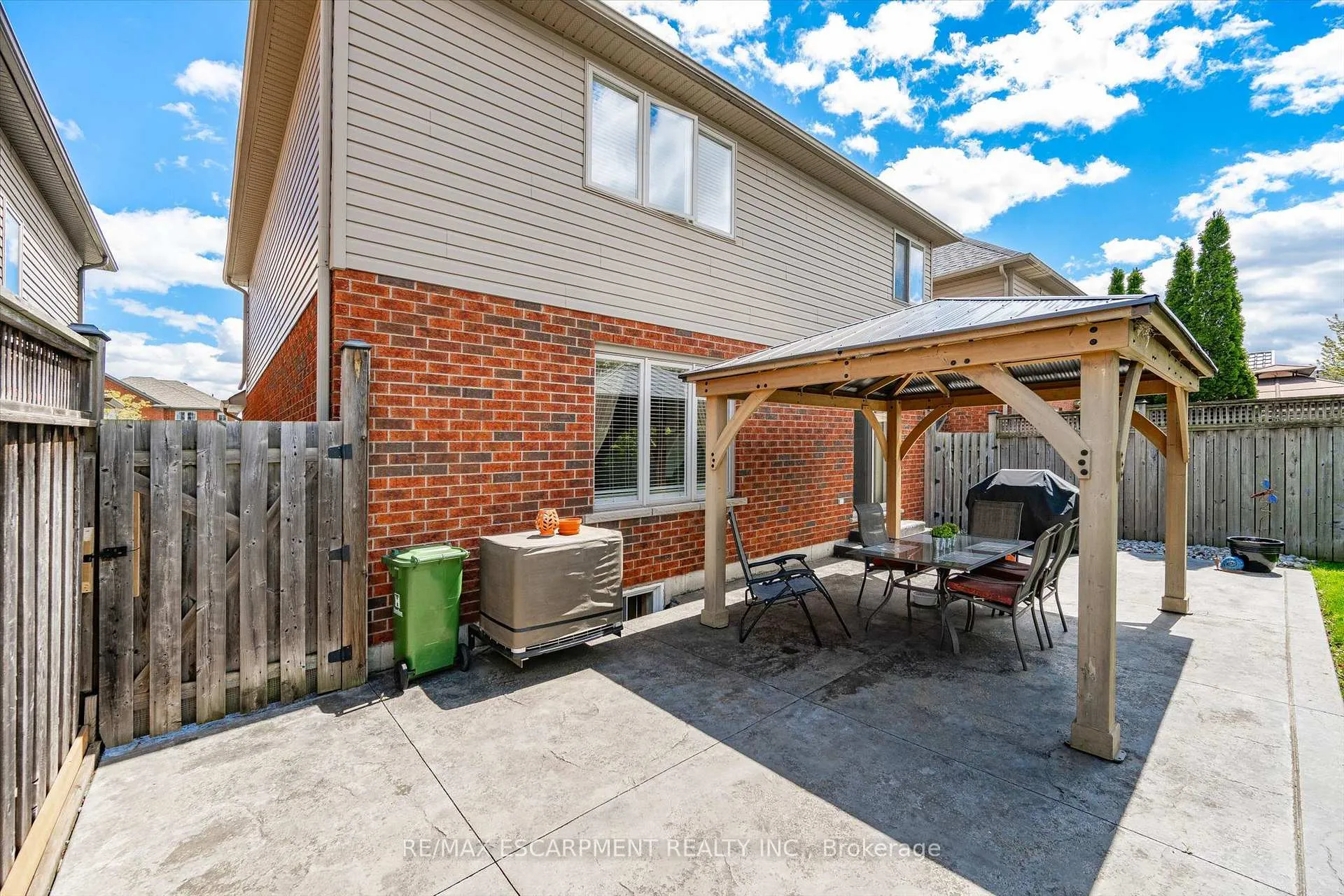 Photo 42 of 41 Tanglewood Drive, Hamilton, Binbrook — HOMEH