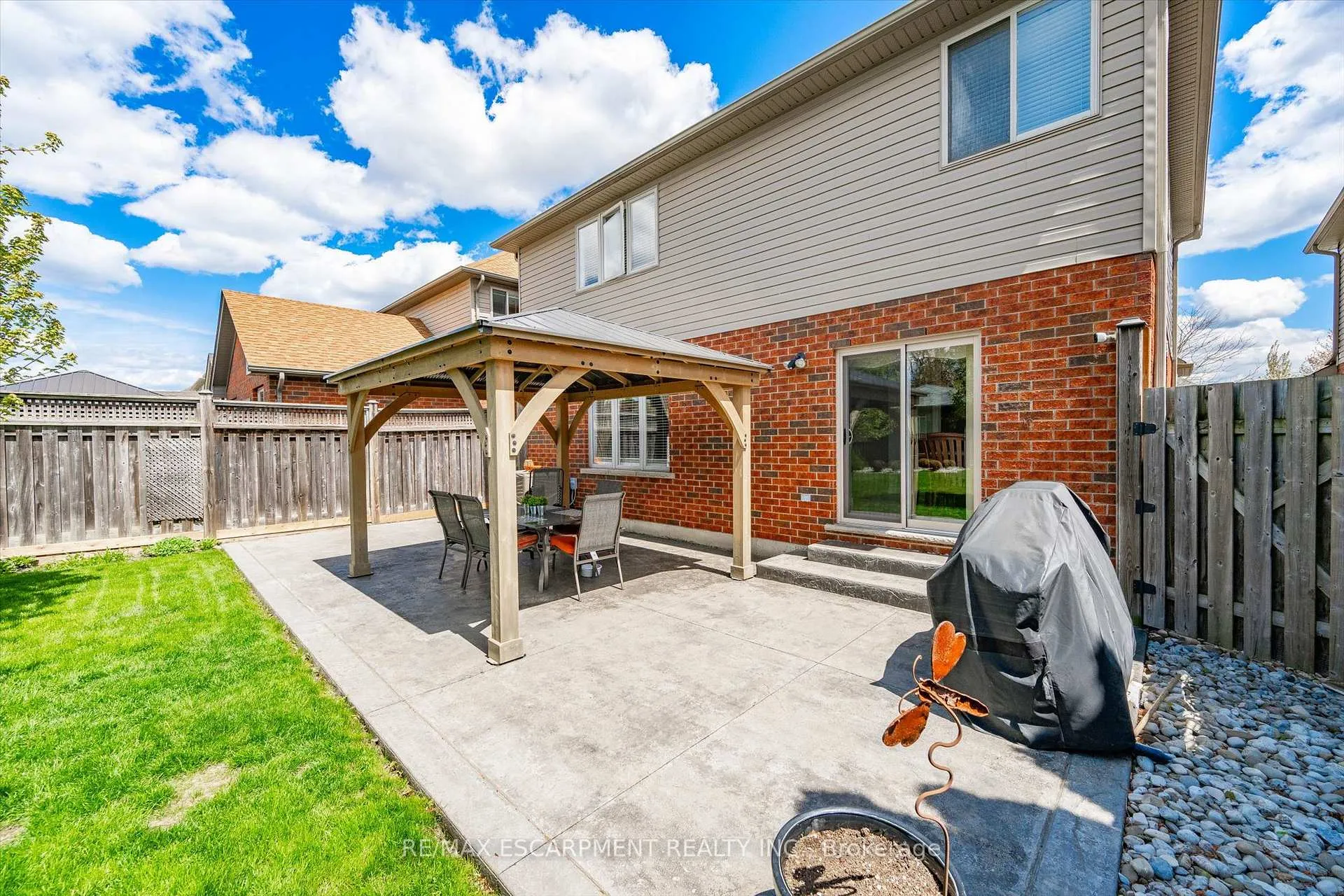 Photo 43 of 41 Tanglewood Drive, Hamilton, Binbrook — HOMEH