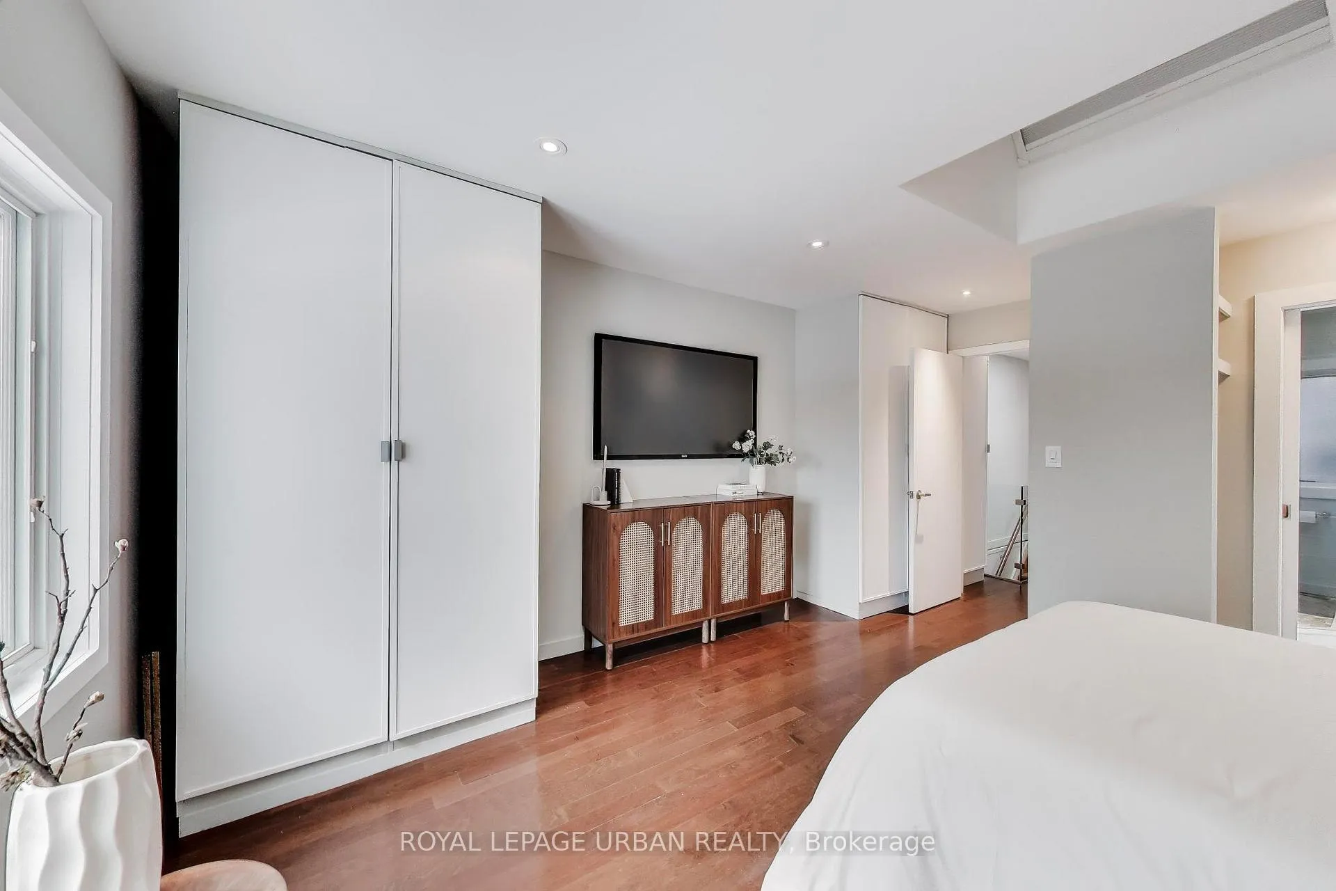 Photo 18 of 132 Mortimer Avenue, Toronto, Broadview North — HOMEH