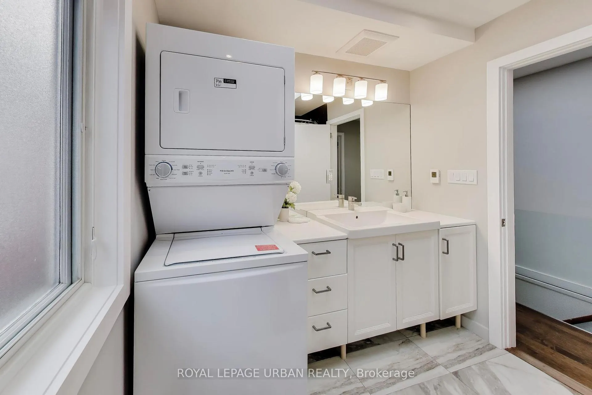Photo 24 of 132 Mortimer Avenue, Toronto, Broadview North — HOMEH