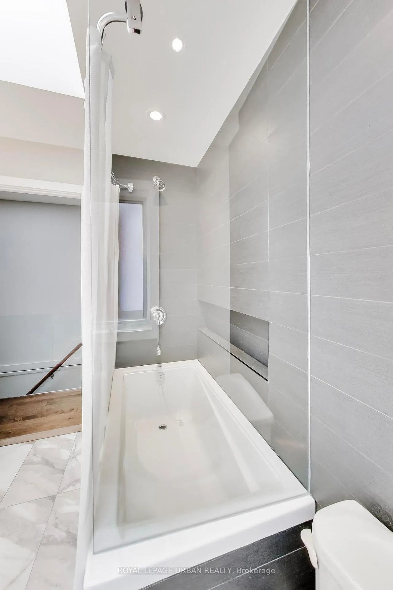 Photo 25 of 132 Mortimer Avenue, Toronto, Broadview North — HOMEH