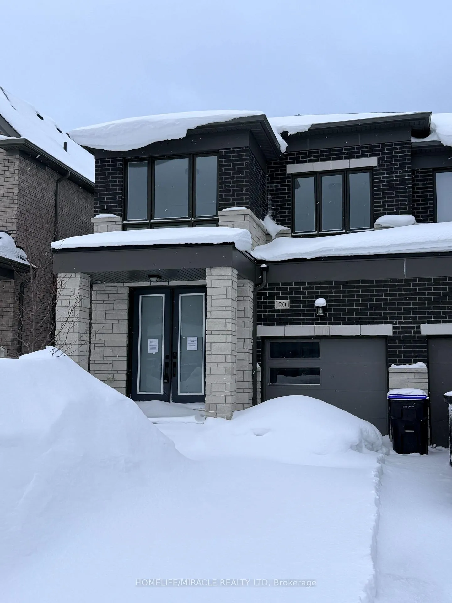 Photo 1 of 20 Sweet Cicely Street, Springwater, Midhurst — HOMEH