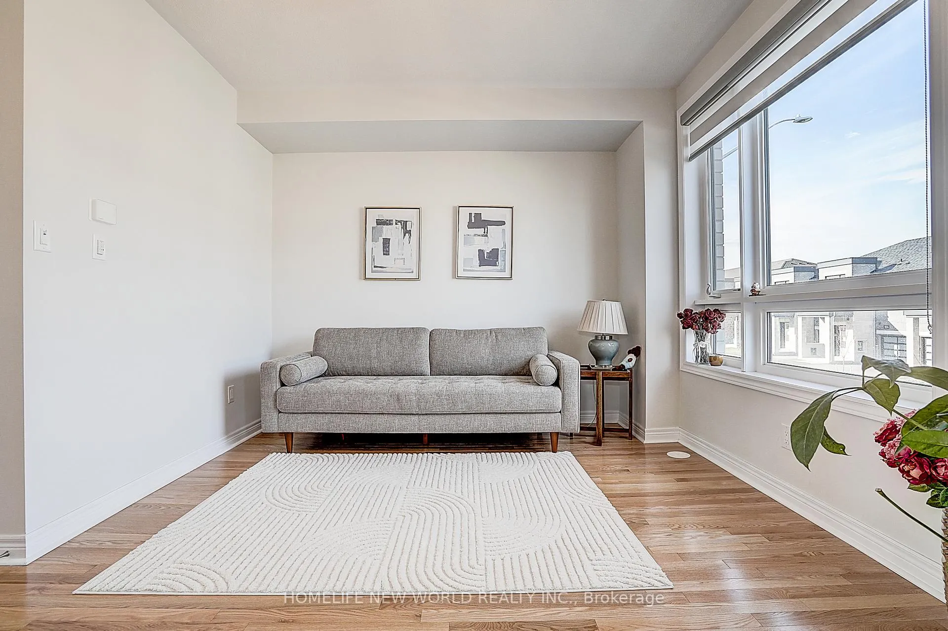Photo 18 of 195 Mumbai Drive, Markham, Middlefield — HOMEH