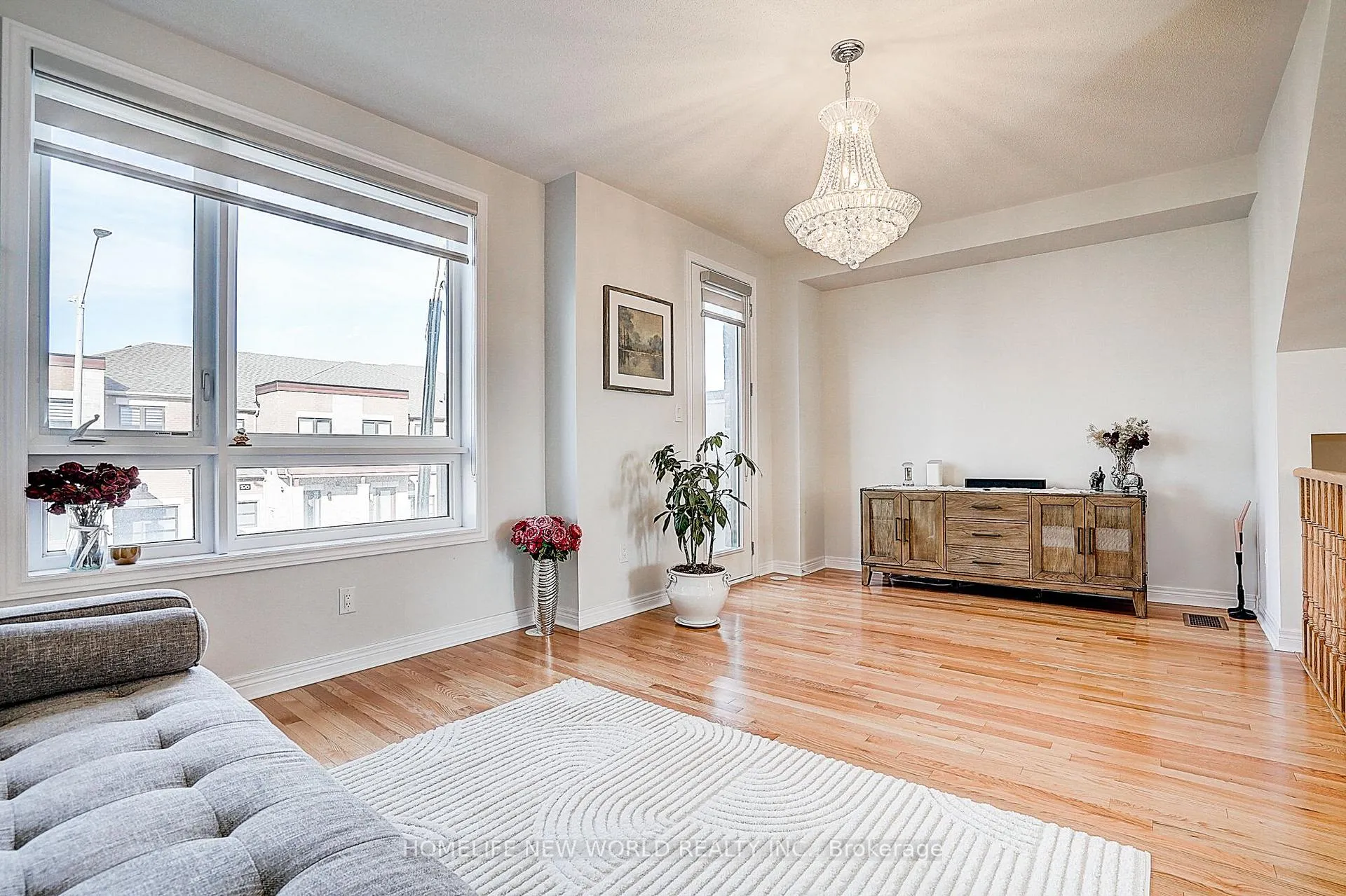 Photo 19 of 195 Mumbai Drive, Markham, Middlefield — HOMEH