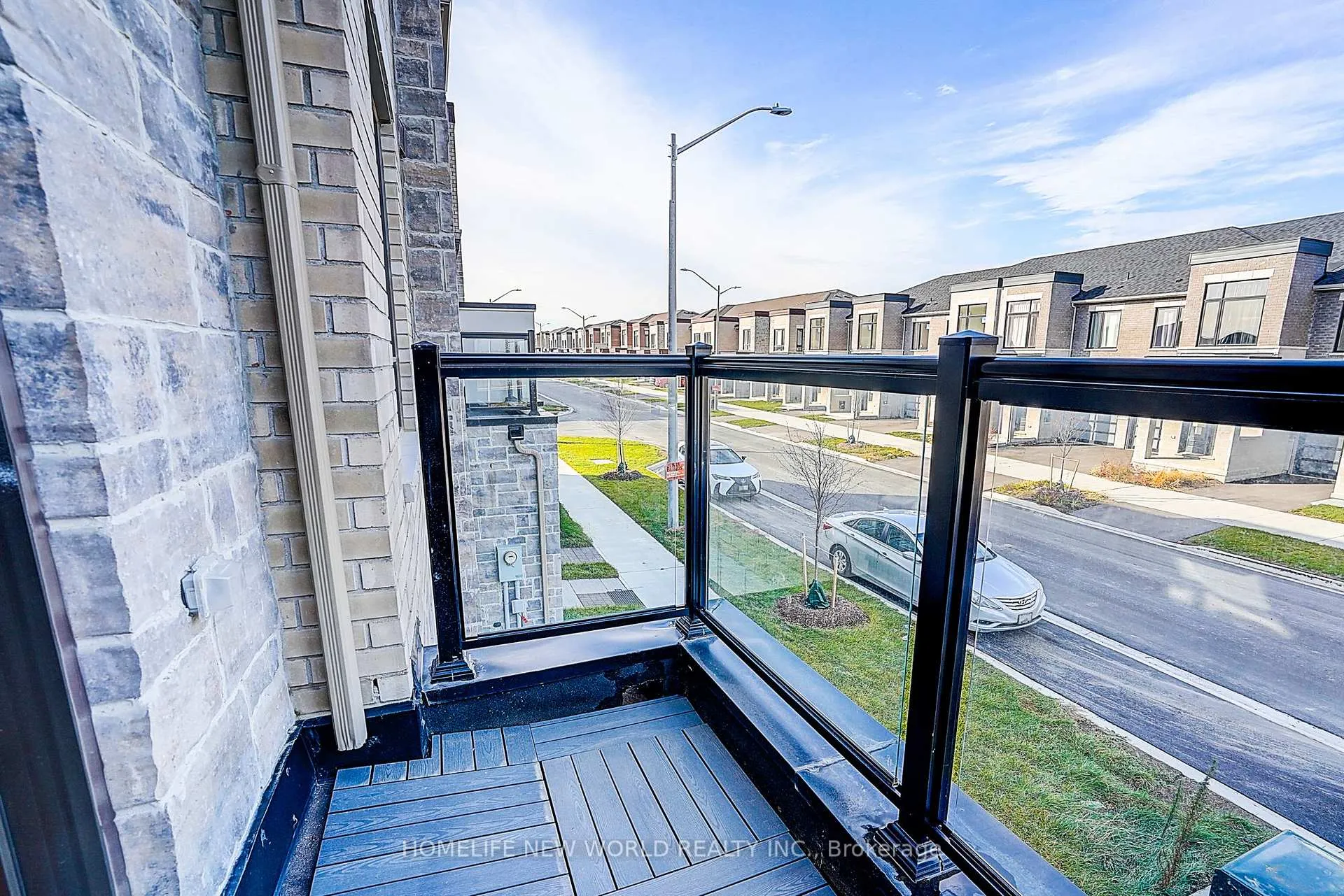 Photo 21 of 195 Mumbai Drive, Markham, Middlefield — HOMEH