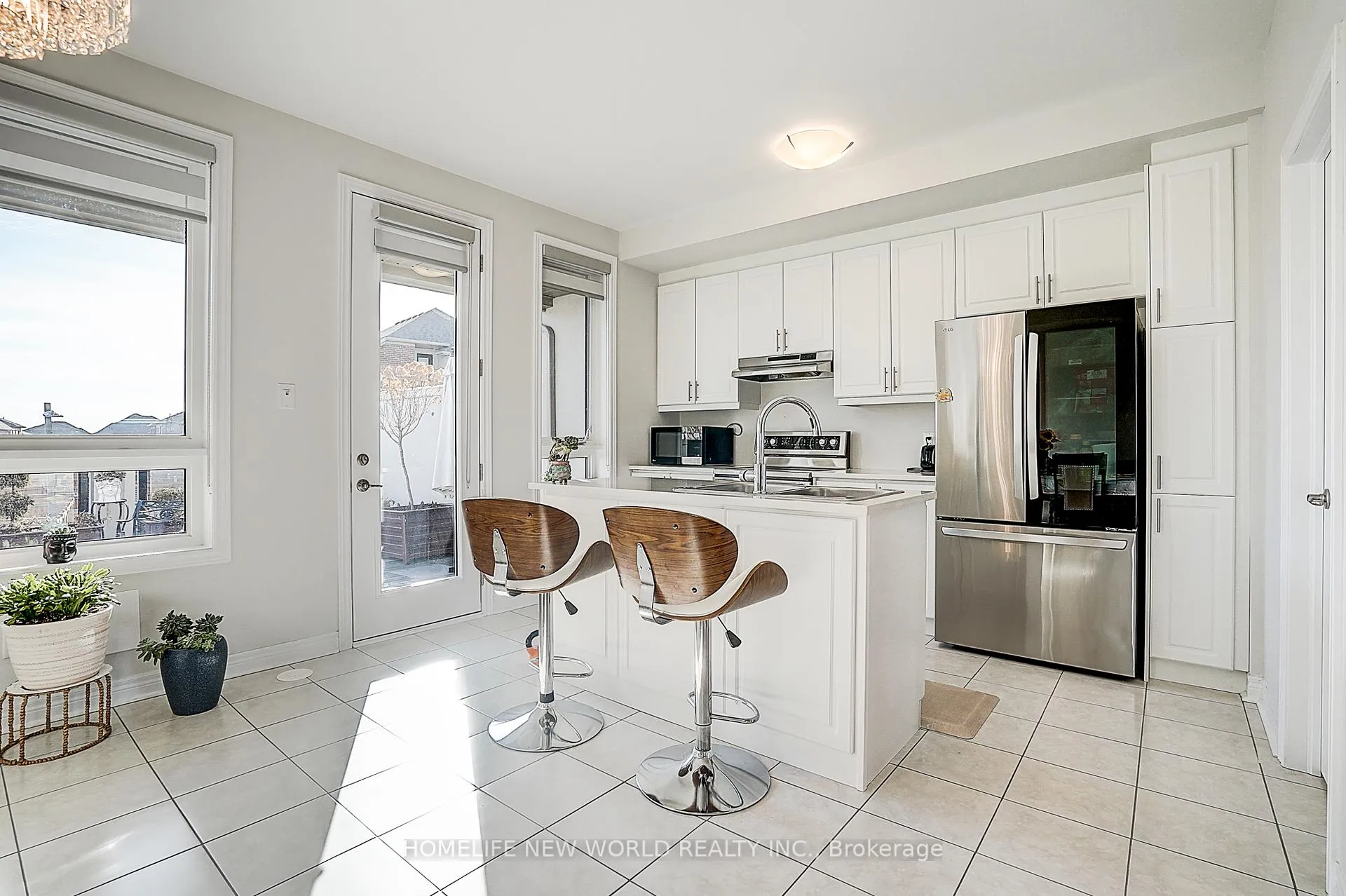 Photo 24 of 195 Mumbai Drive, Markham, Middlefield — HOMEH