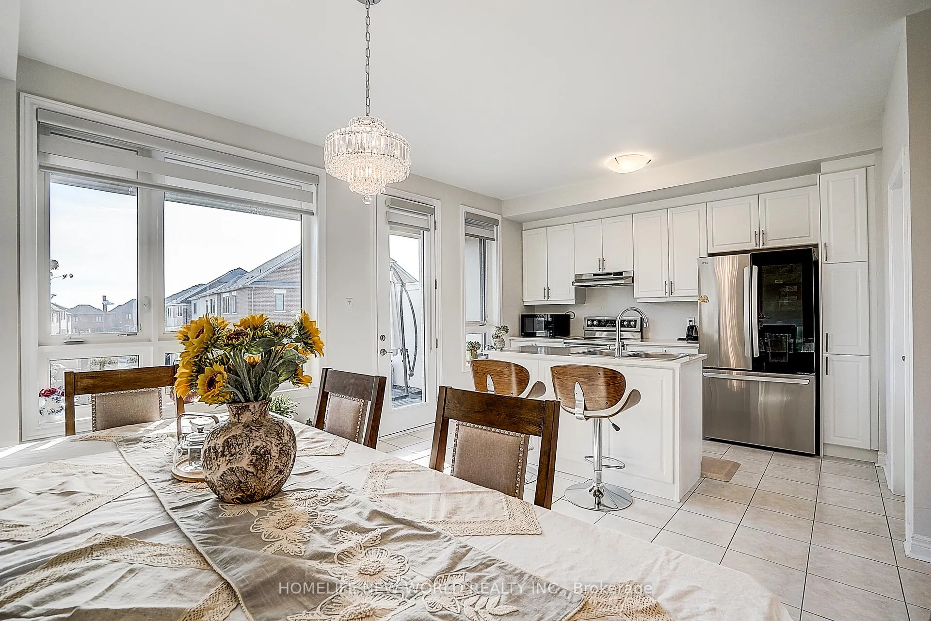 Photo 29 of 195 Mumbai Drive, Markham, Middlefield — HOMEH