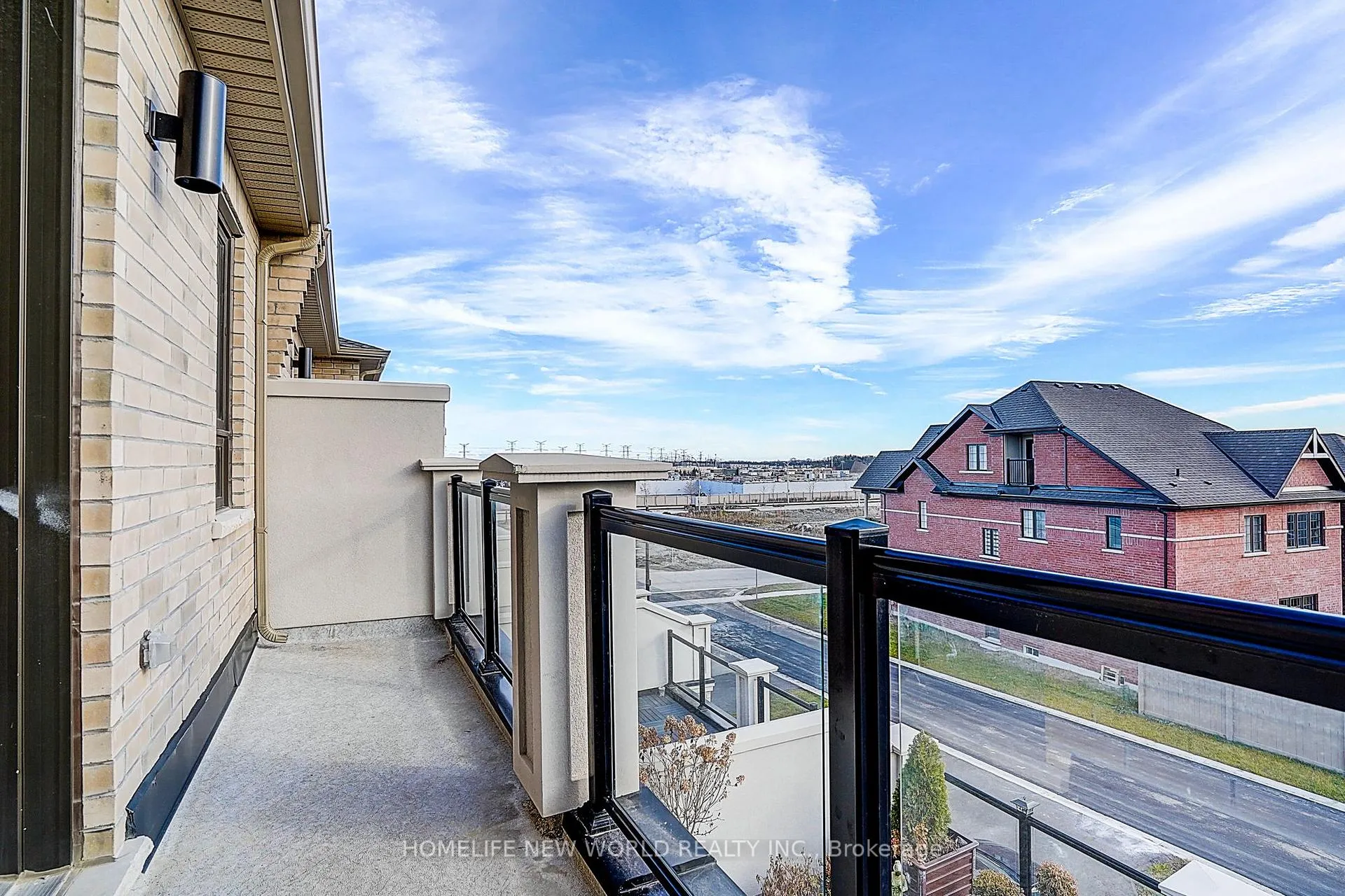 Photo 40 of 195 Mumbai Drive, Markham, Middlefield — HOMEH