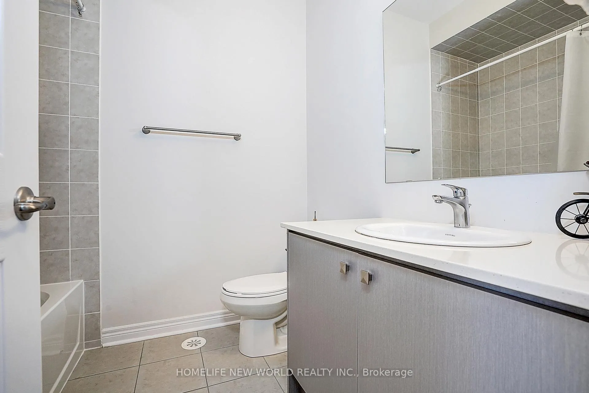 Photo 44 of 195 Mumbai Drive, Markham, Middlefield — HOMEH