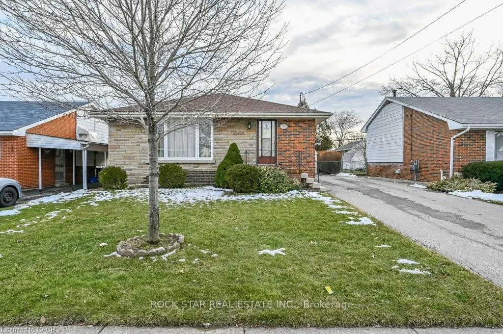 Photo 2 of 158 Fennell Avenue E, Hamilton, Balfour — HOMEH