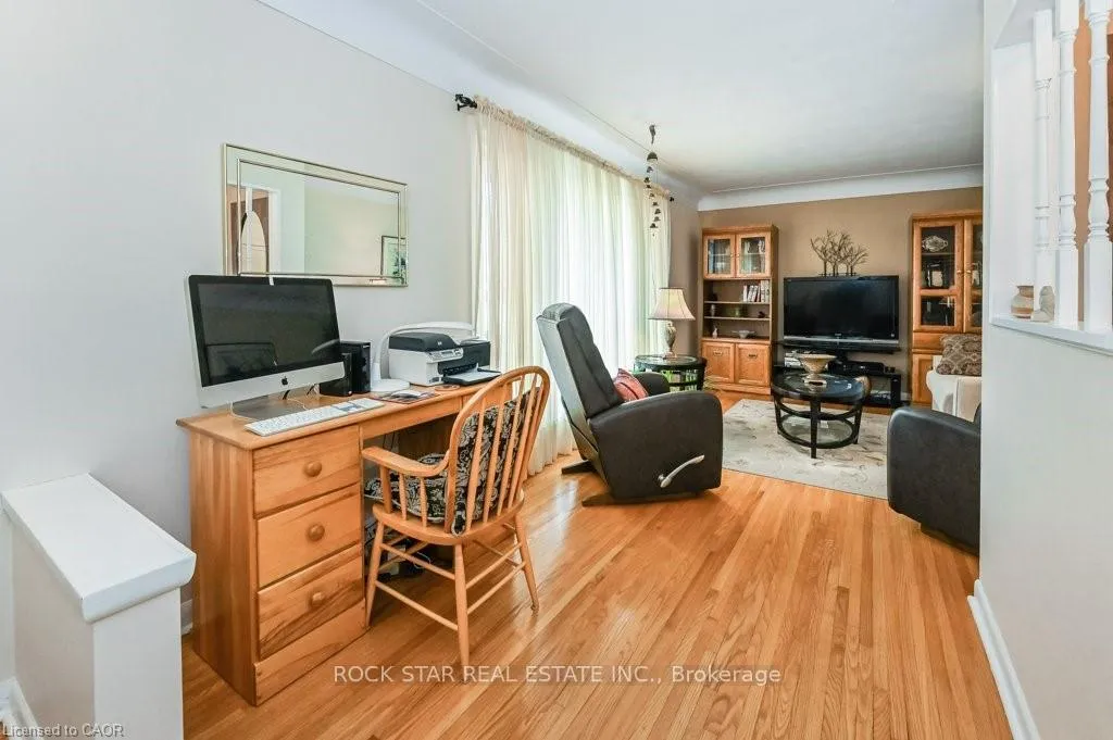 Photo 5 of 158 Fennell Avenue E, Hamilton, Balfour — HOMEH
