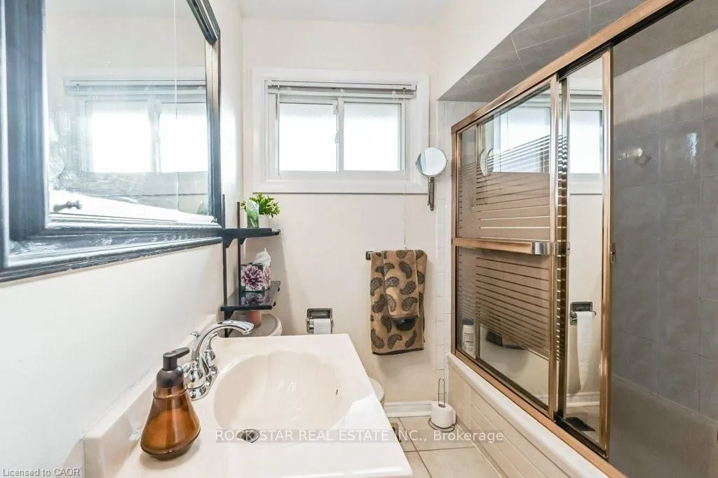 Photo 21 of 158 Fennell Avenue E, Hamilton, Balfour — HOMEH
