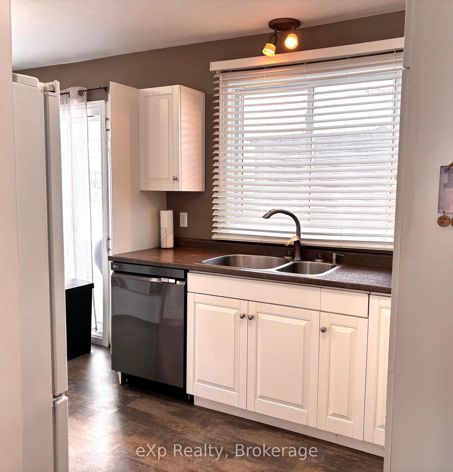 Photo 15 of 170 11th Avenue, Hanover — HOMEH