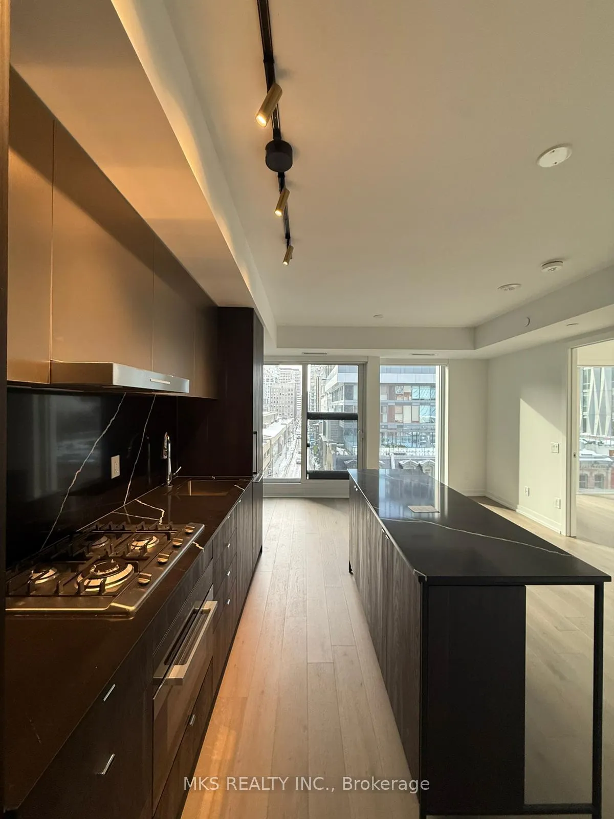 Photo 7 of Unit 503, 771 Yonge Street, Toronto, The Annex — HOMEH